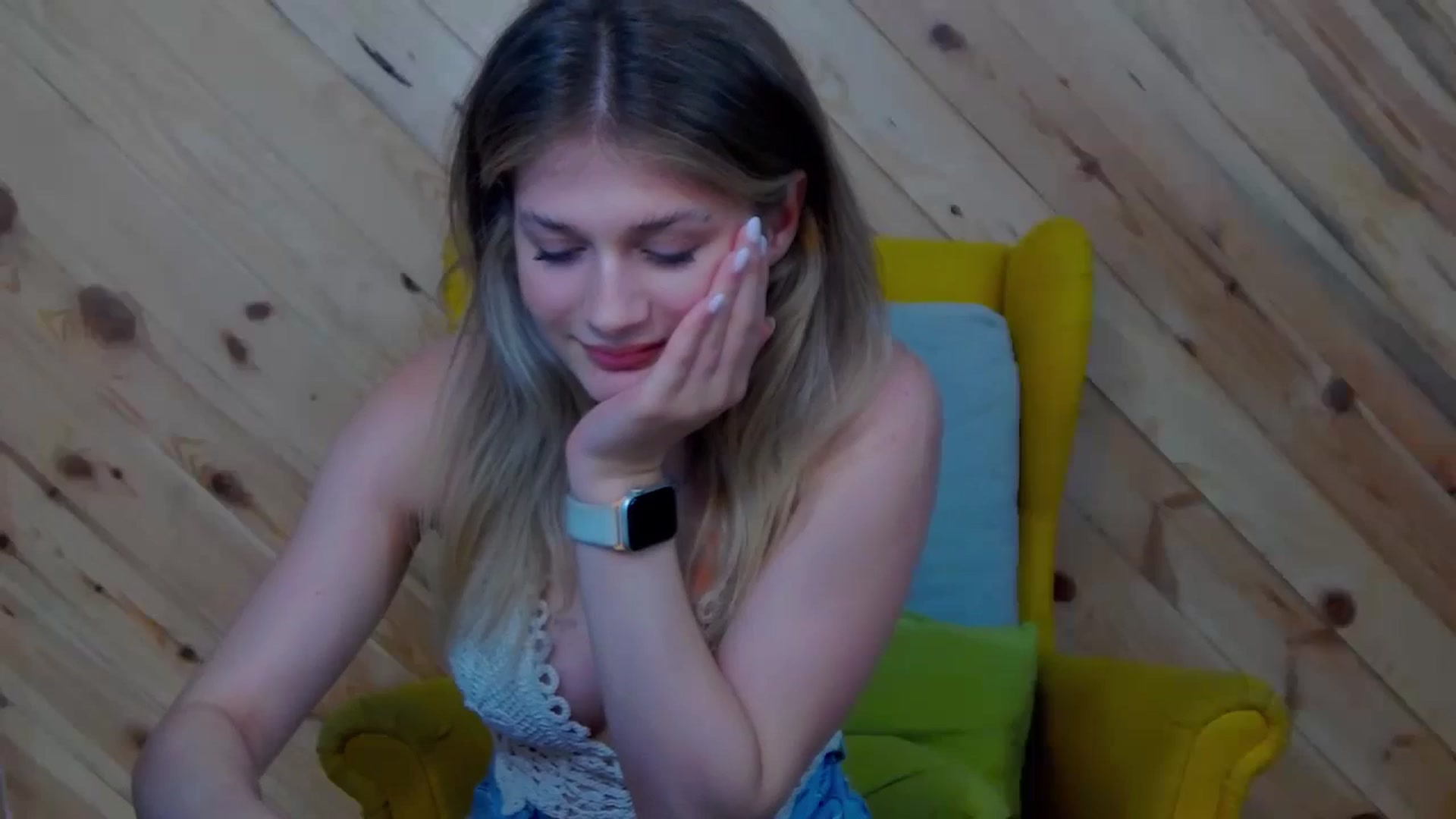 Gallery image thumbnail from LeslieKat's myfreecams stream on, 08/31/2024, 23:34 image 8 of 20