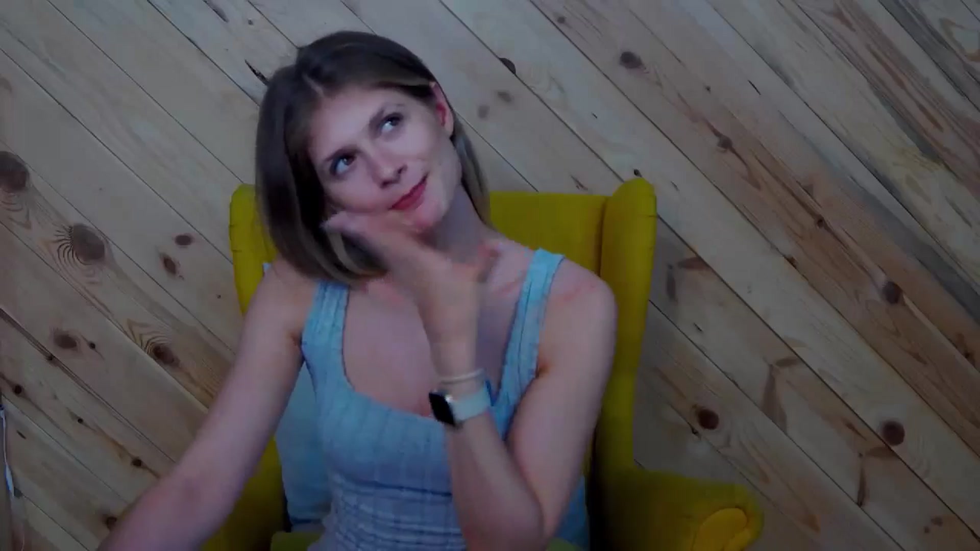 Gallery image thumbnail from LeslieKat's myfreecams stream on, 09/10/2024, 20:34 image 16 of 20
