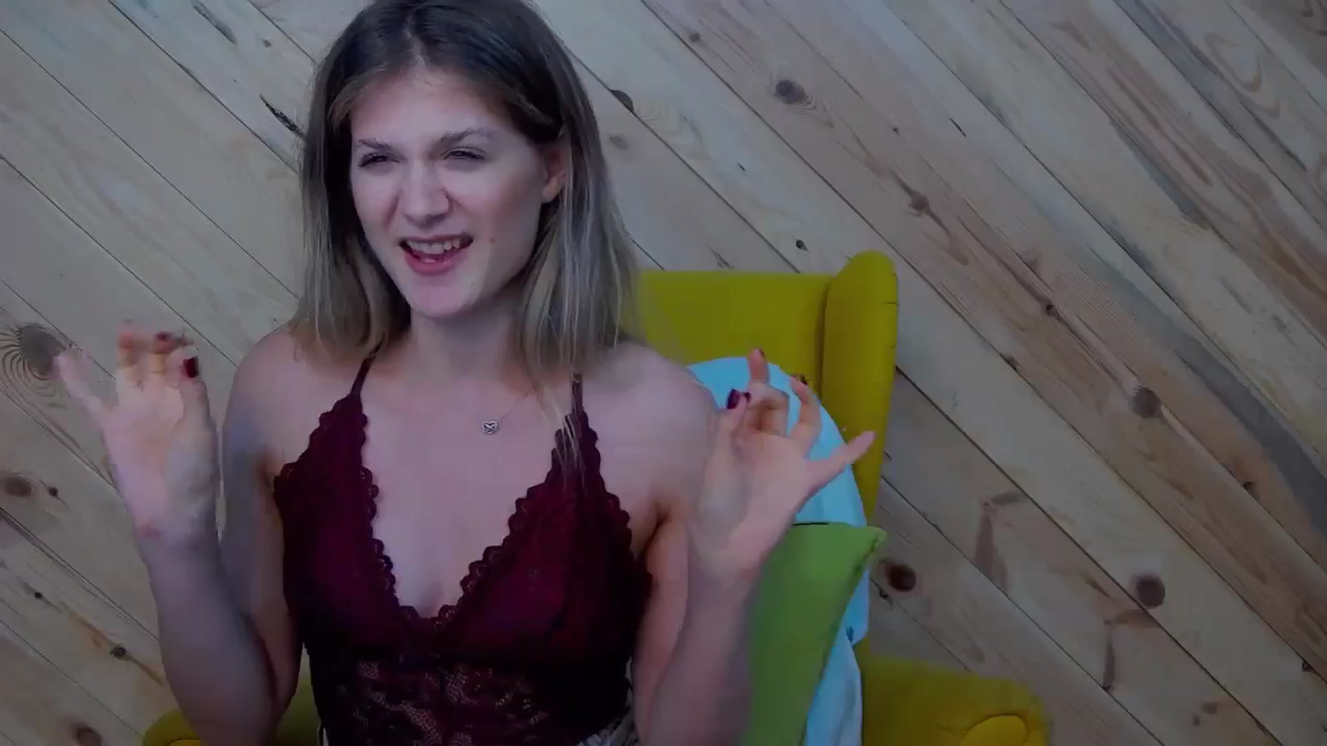 Gallery image thumbnail from LeslieKat's myfreecams stream on, 09/28/2024, 23:14 image 17 of 20