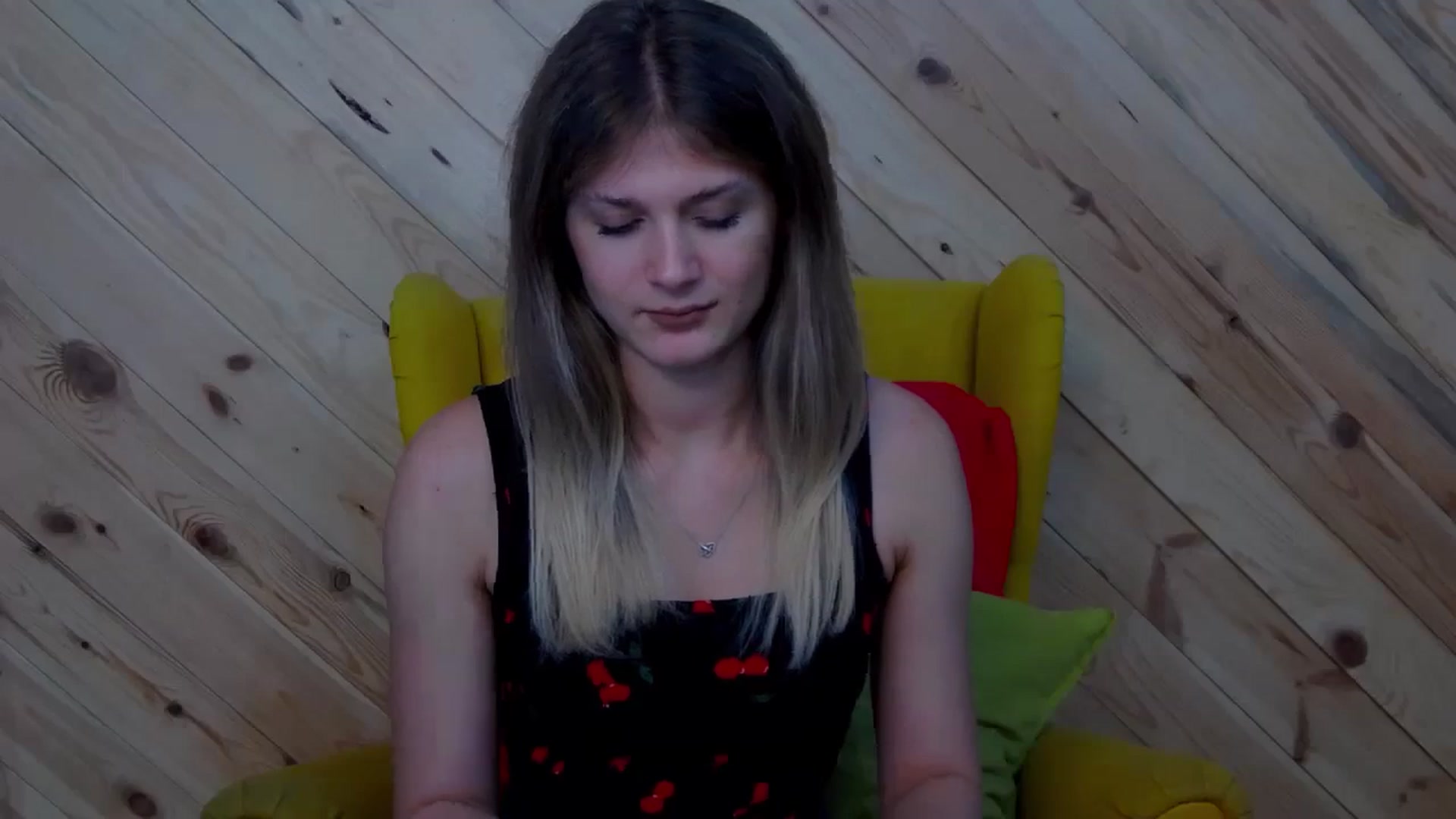 Gallery image thumbnail from LeslieKat's myfreecams stream on, 09/30/2024, 19:15 image 11 of 20