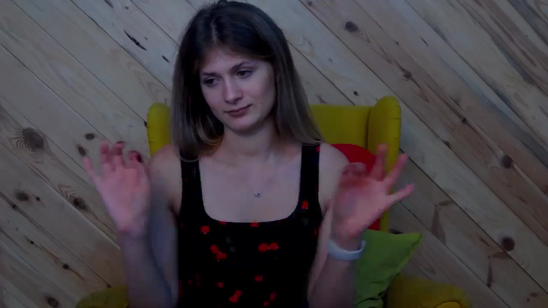 Gallery image thumbnail from LeslieKat's myfreecams stream on, 09/30/2024, 19:15 image 15 of 20
