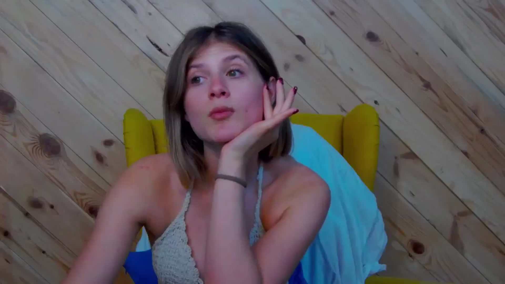 Gallery image thumbnail from LeslieKat's myfreecams stream on, 10/18/2024, 24:02 image 20 of 20