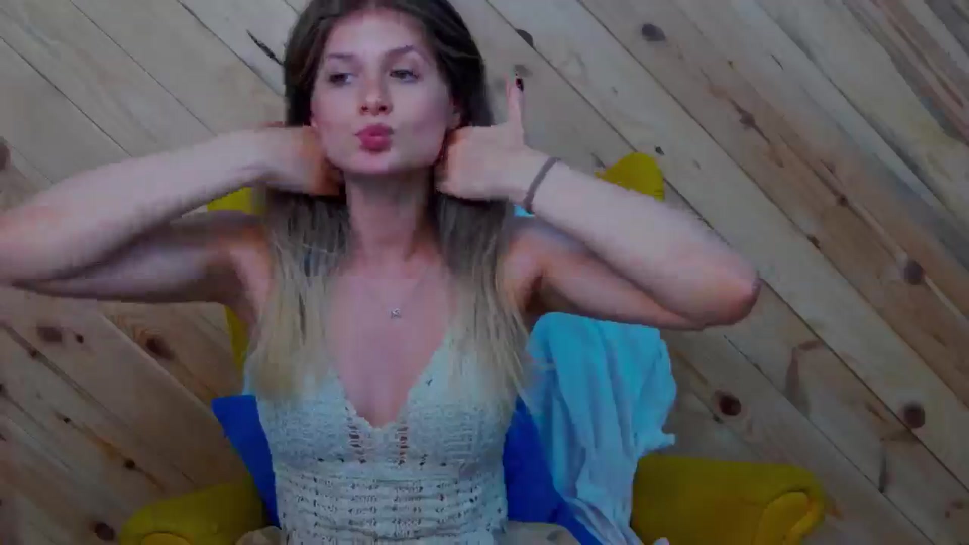 Gallery image thumbnail from LeslieKat's myfreecams stream on, 10/18/2024, 24:02 image 2 of 20