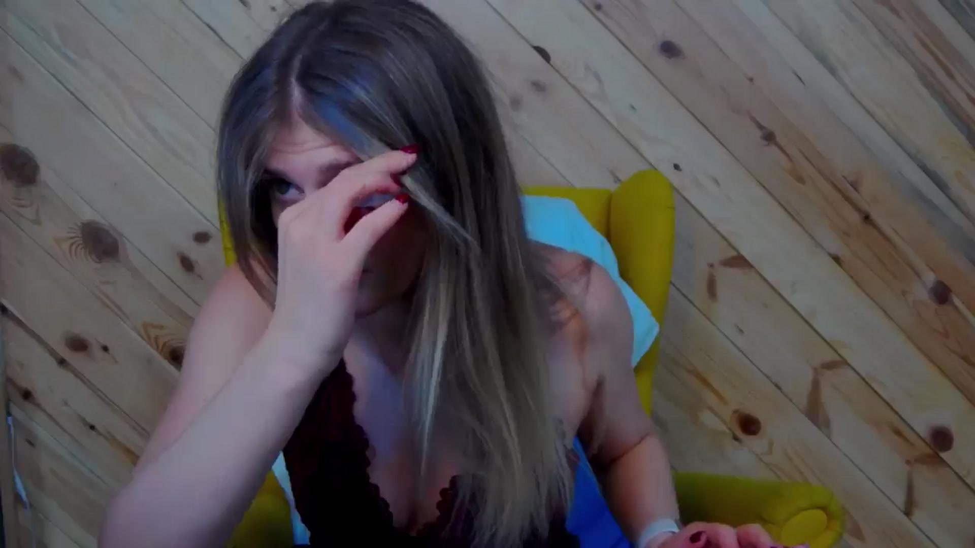 Gallery image thumbnail from LeslieKat's myfreecams stream on, 10/18/2024, 19:17 image 3 of 20