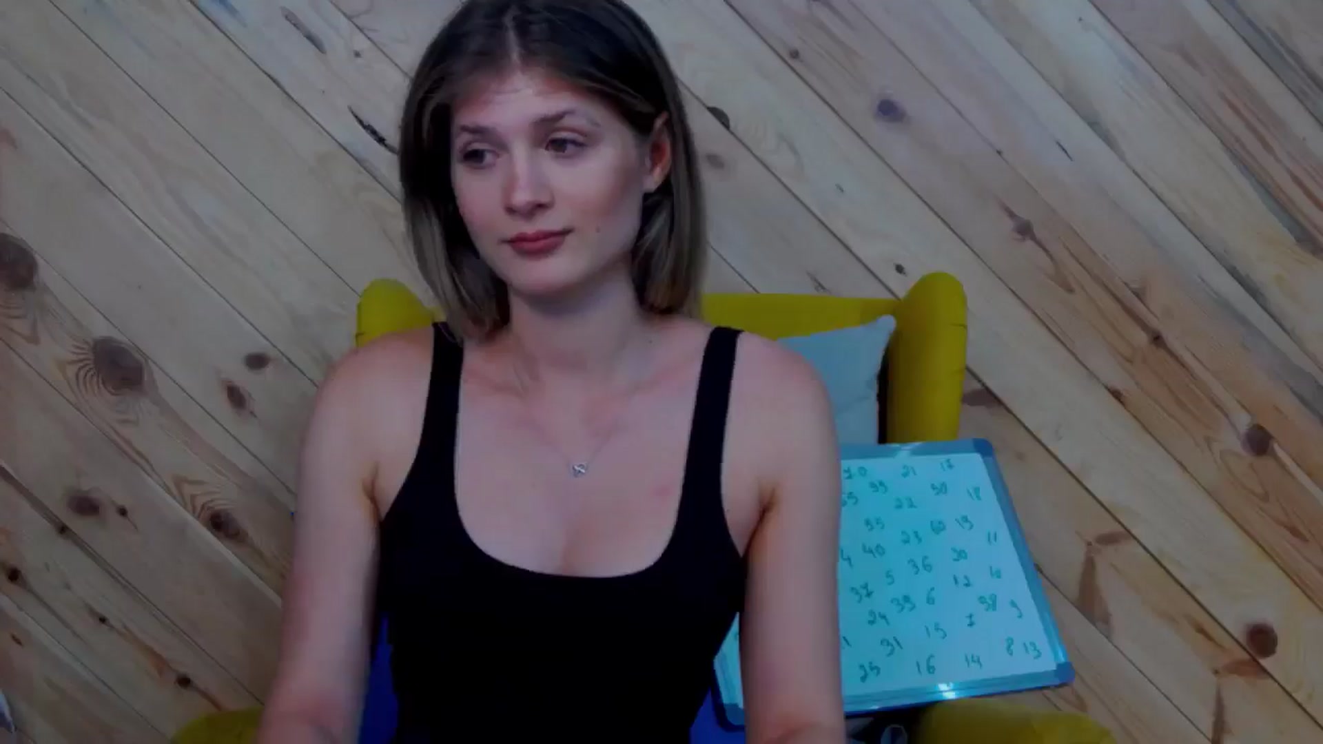 Gallery image thumbnail from LeslieKat's myfreecams stream on, 10/20/2024, 17:22 image 3 of 20