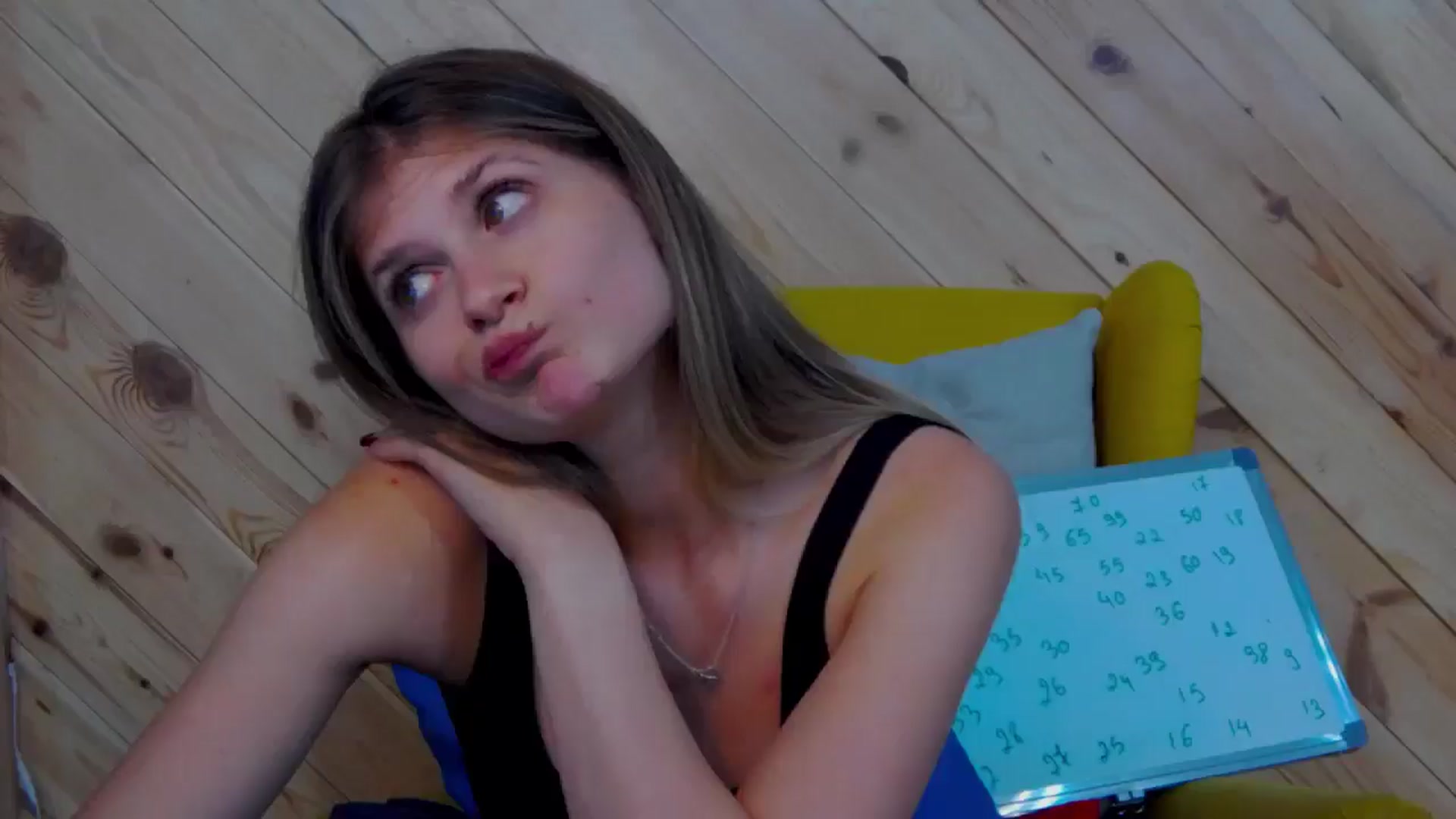 Gallery image thumbnail from LeslieKat's myfreecams stream on, 10/20/2024, 23:31 image 12 of 20