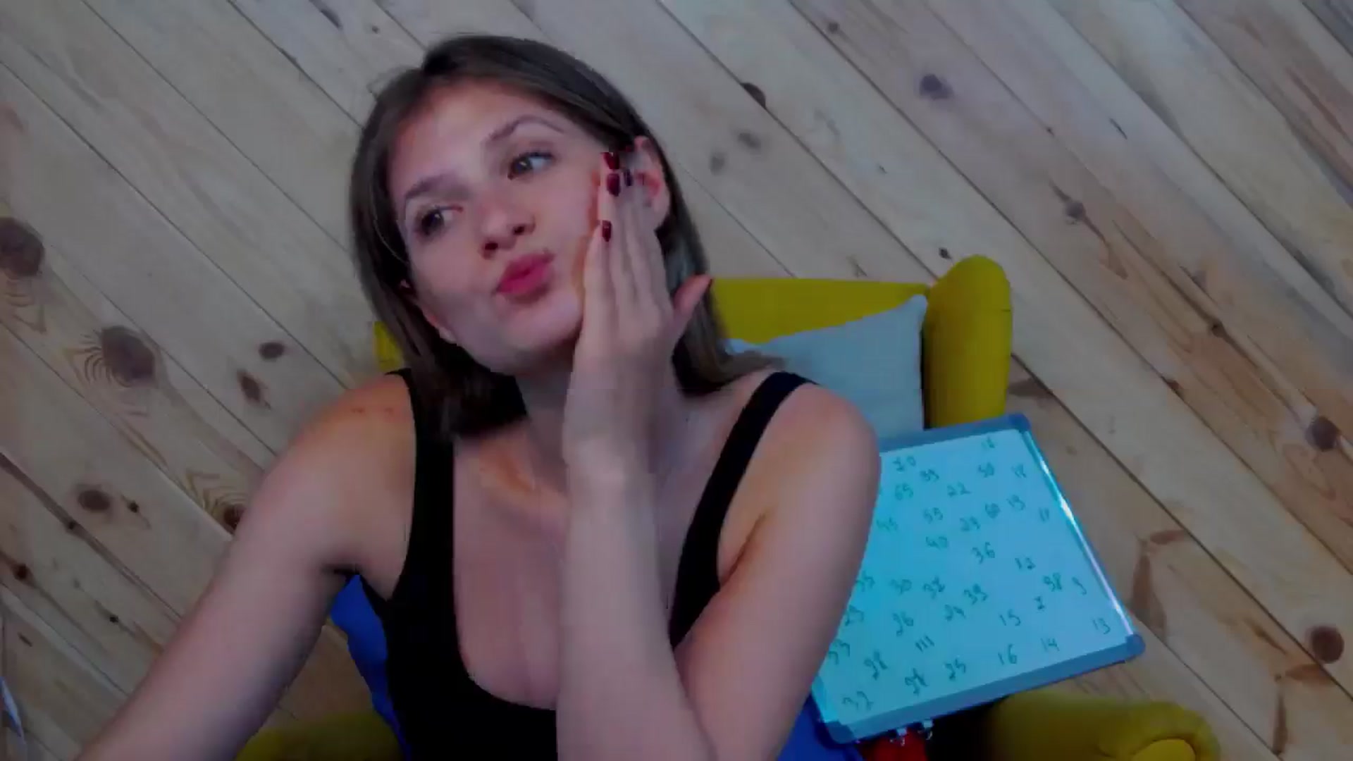 Gallery image thumbnail from LeslieKat's myfreecams stream on, 10/20/2024, 23:31 image 9 of 20