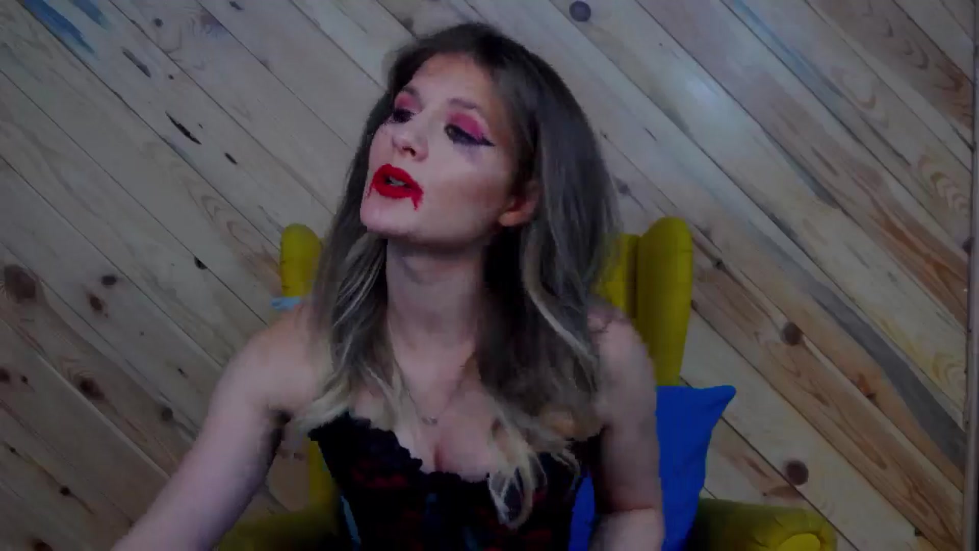 Gallery image thumbnail from LeslieKat's myfreecams stream on, 10/31/2024, 20:00 image 10 of 20