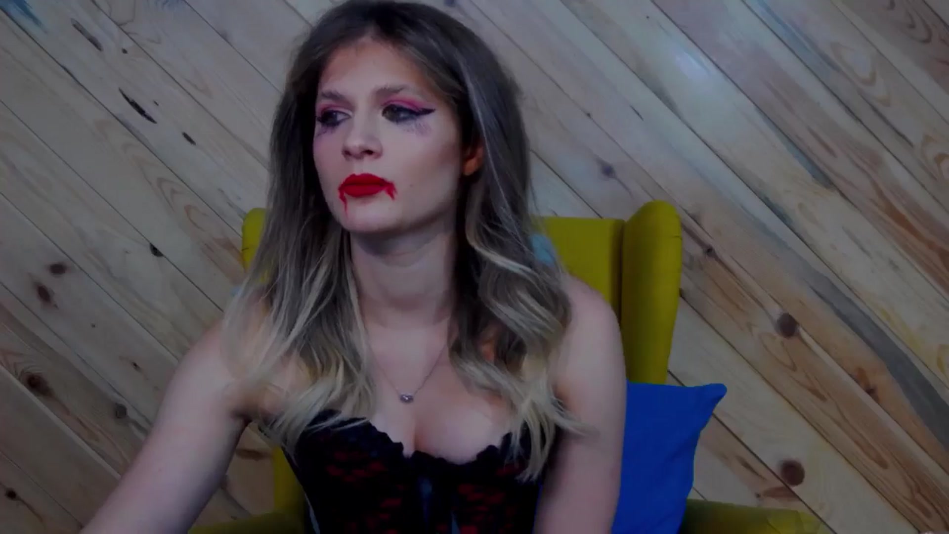 Gallery image thumbnail from LeslieKat's myfreecams stream on, 10/31/2024, 20:00 image 18 of 20