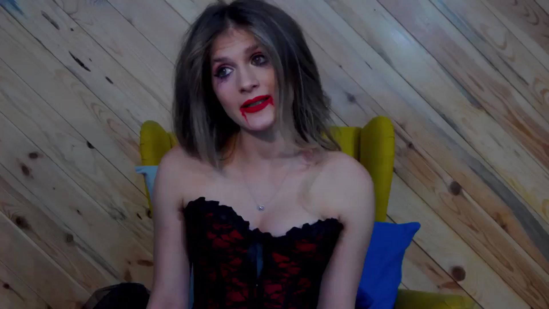 Gallery image thumbnail from LeslieKat's myfreecams stream on, 10/31/2024, 20:00 image 16 of 20