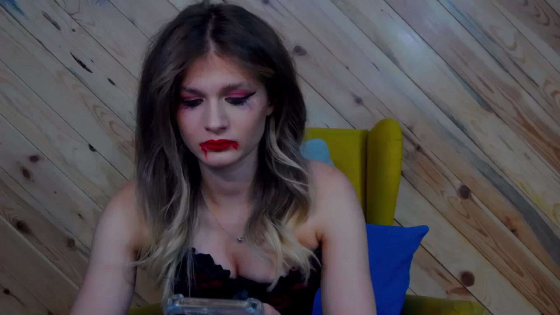 Gallery image thumbnail from LeslieKat's myfreecams stream on, 10/31/2024, 20:00 image 15 of 20