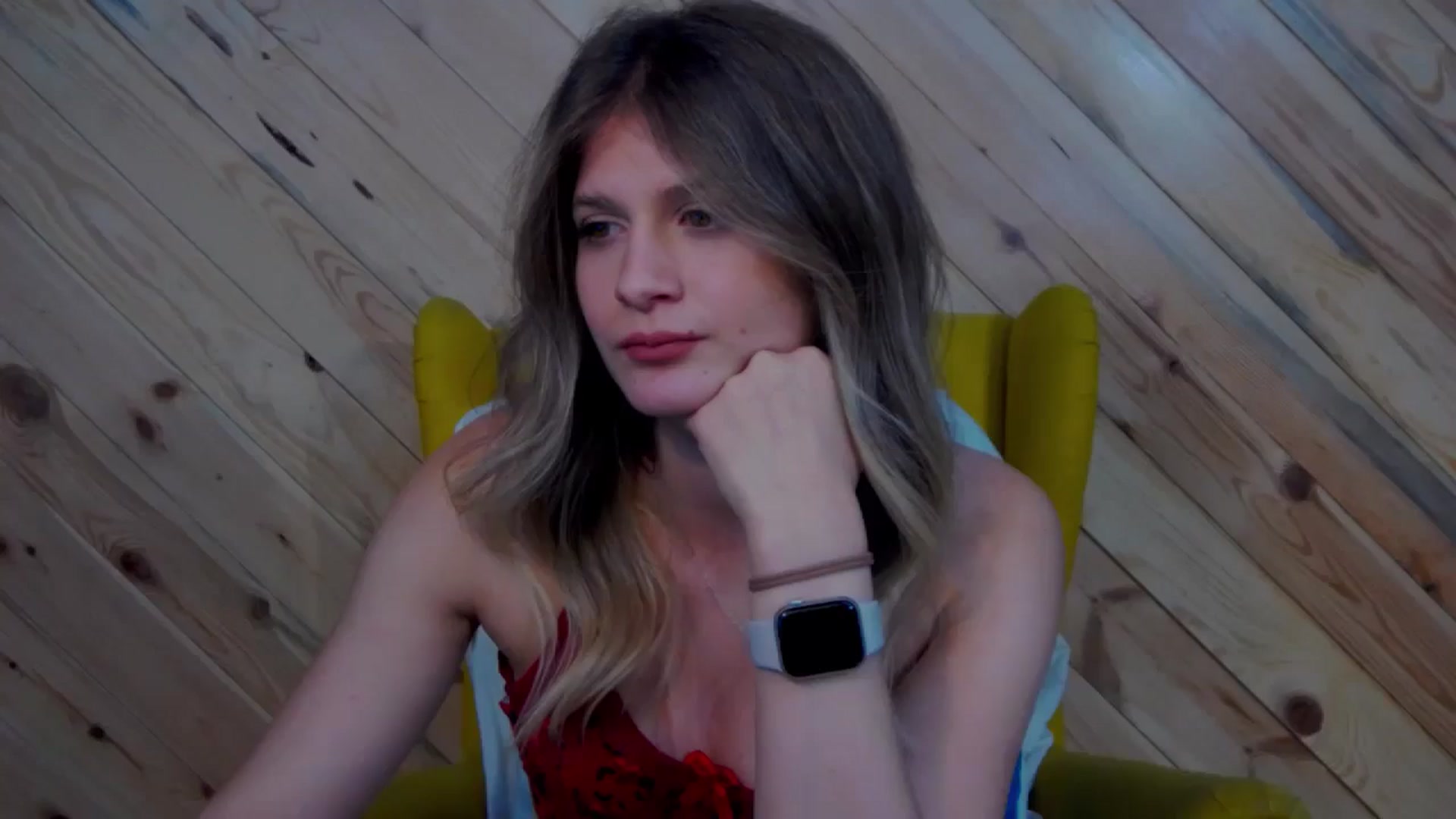 Gallery image thumbnail from LeslieKat's myfreecams stream on, 11/01/2024, 22:14 image 1 of 20