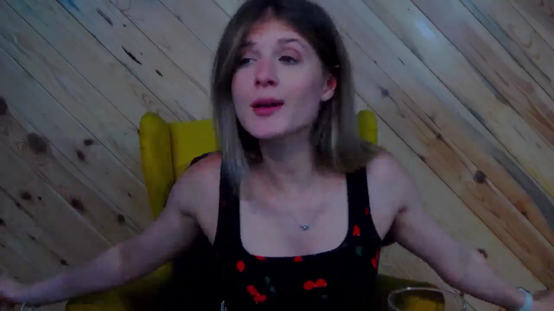 Gallery image thumbnail from LeslieKat's myfreecams stream on, 11/08/2024, 23:30 image 15 of 20