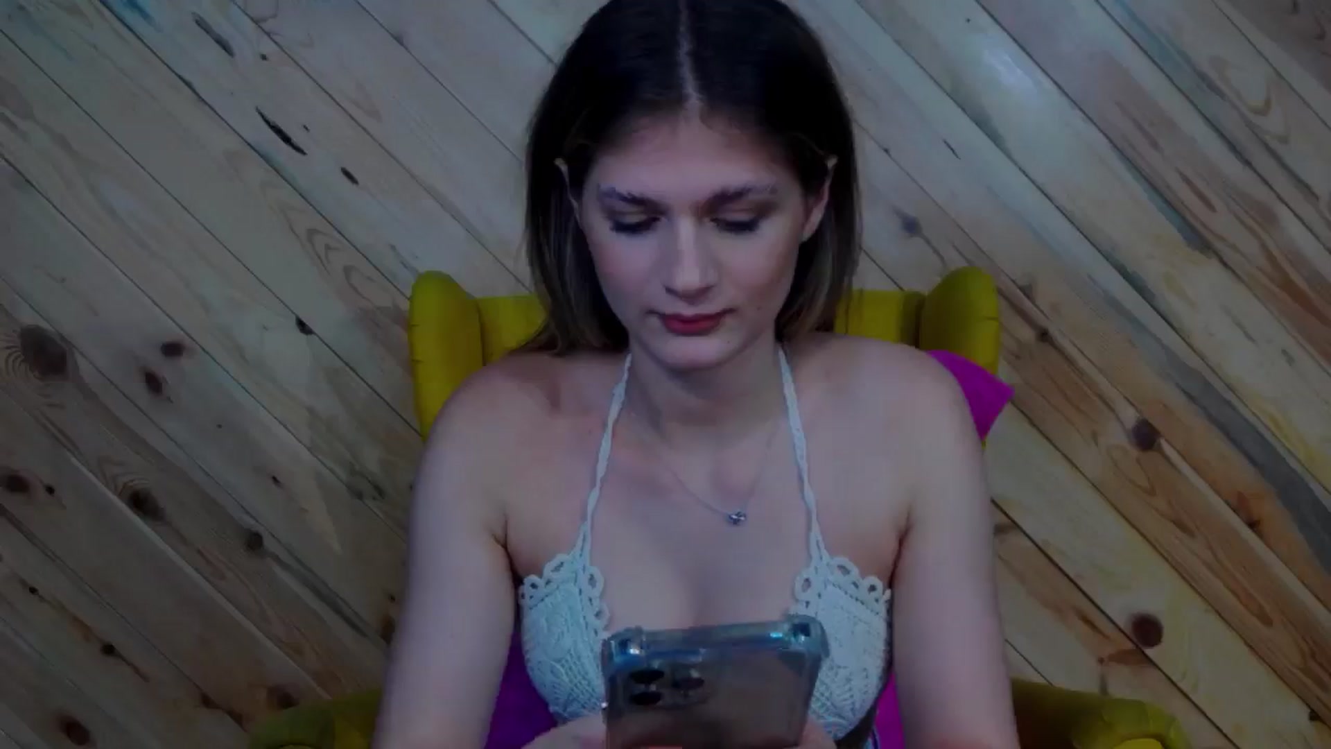 Gallery image thumbnail from LeslieKat's myfreecams stream on, 11/10/2024, 19:03 image 5 of 20