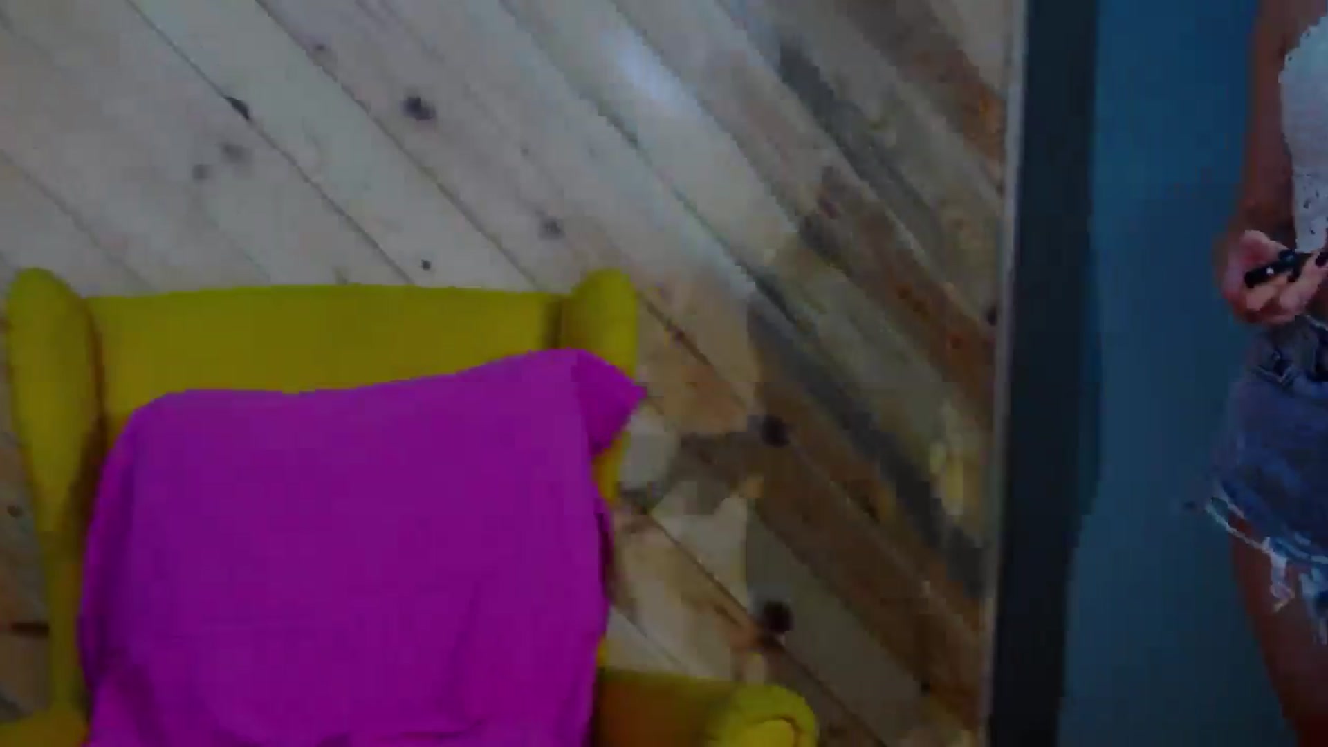 Gallery image thumbnail from LeslieKat's myfreecams stream on, 11/10/2024, 19:03 image 4 of 20