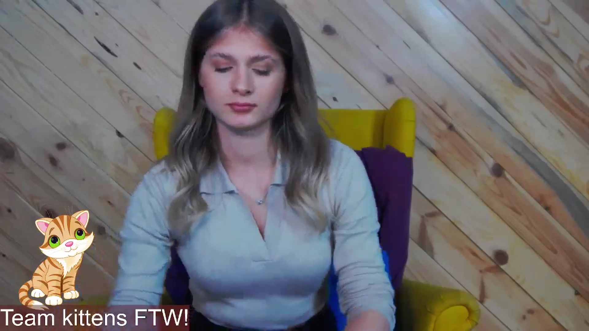 Gallery image thumbnail from LeslieKat's myfreecams stream on, 11/14/2024, 21:35 image 3 of 20