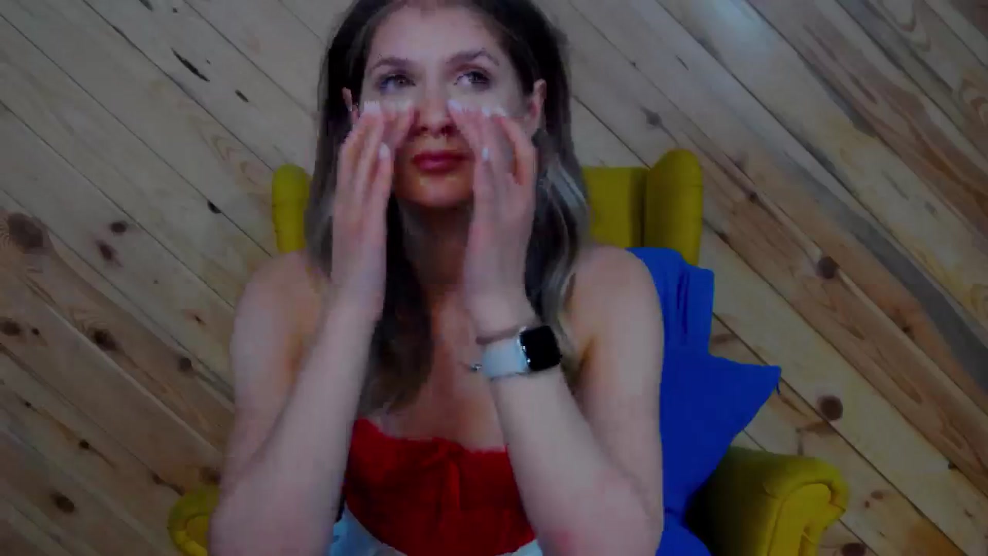 Gallery image thumbnail from LeslieKat's myfreecams stream on, 11/25/2024, 22:40 image 15 of 20