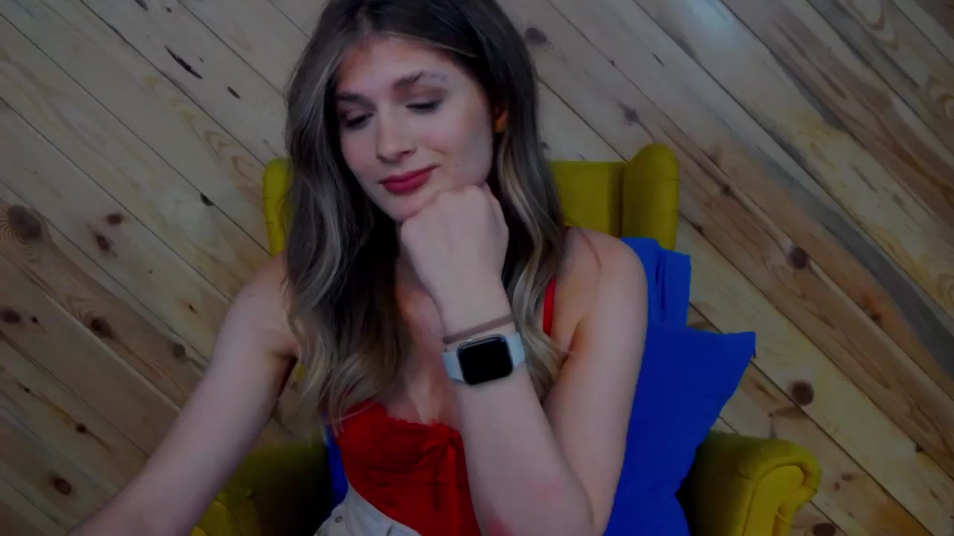 Gallery image thumbnail from LeslieKat's myfreecams stream on, 11/25/2024, 22:40 image 8 of 20