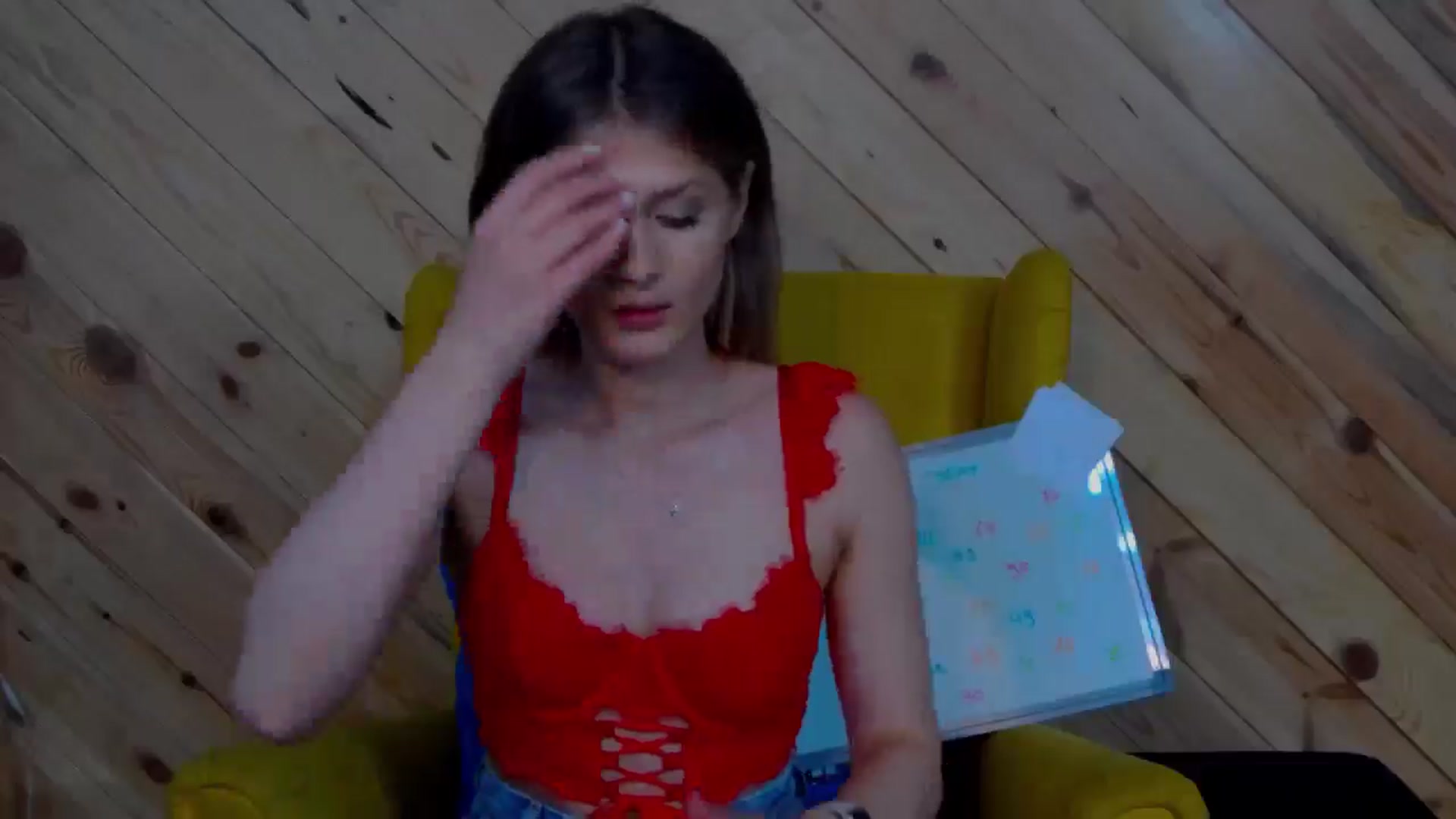 Gallery image thumbnail from LeslieKat's myfreecams stream on, 12/01/2024, 24:31 image 7 of 20