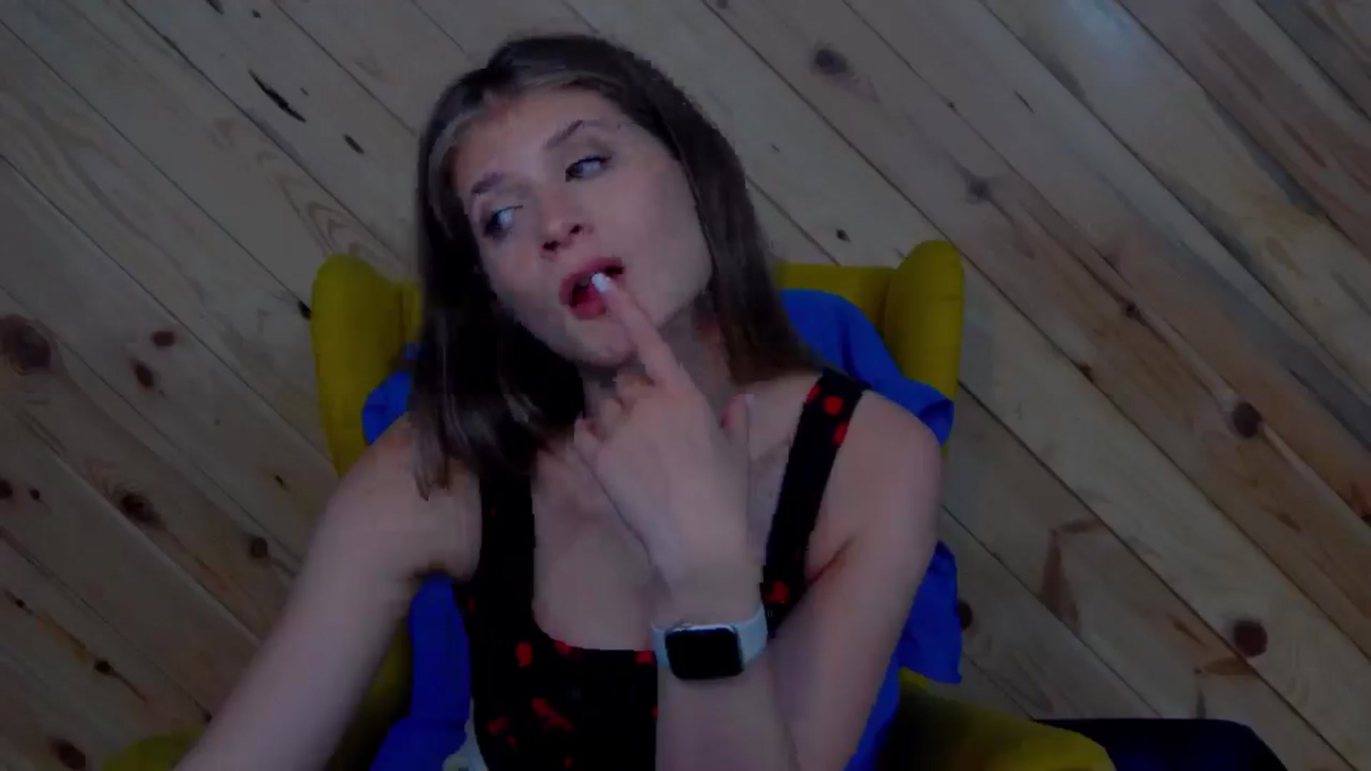 Gallery image thumbnail from LeslieKat's myfreecams stream on, 12/01/2024, 23:20 image 7 of 20