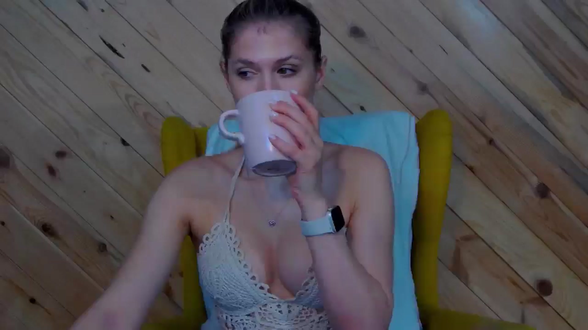 Gallery image thumbnail from LeslieKat's myfreecams stream on, 12/03/2024, 19:13 image 7 of 20