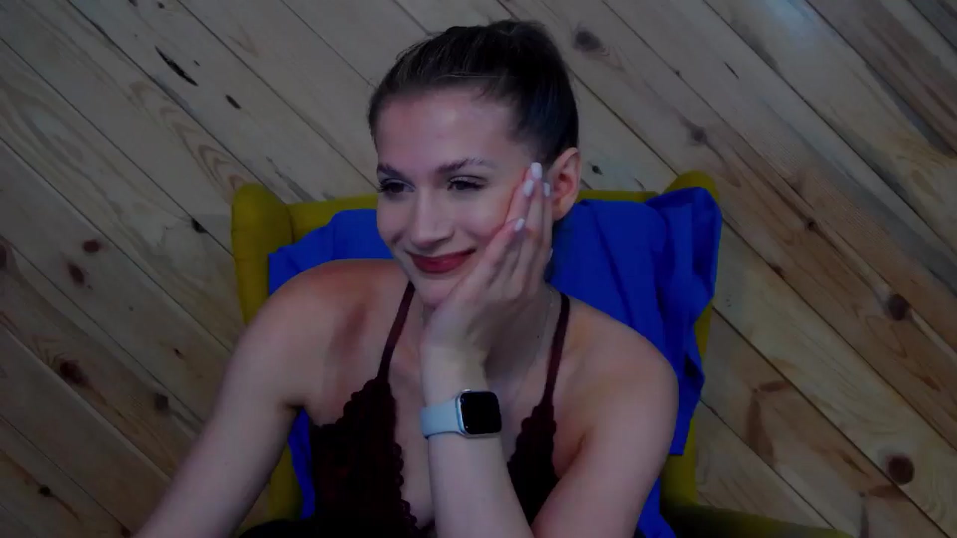 Gallery image thumbnail from LeslieKat's myfreecams stream on, 12/04/2024, 19:37 image 3 of 20