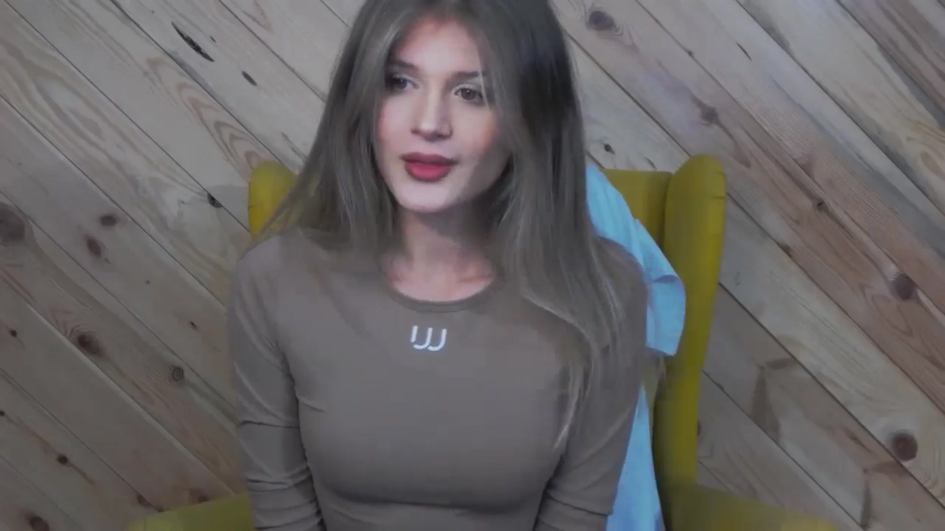 Gallery image thumbnail from LeslieKat's myfreecams stream on, 12/08/2024, 19:40 image 6 of 20