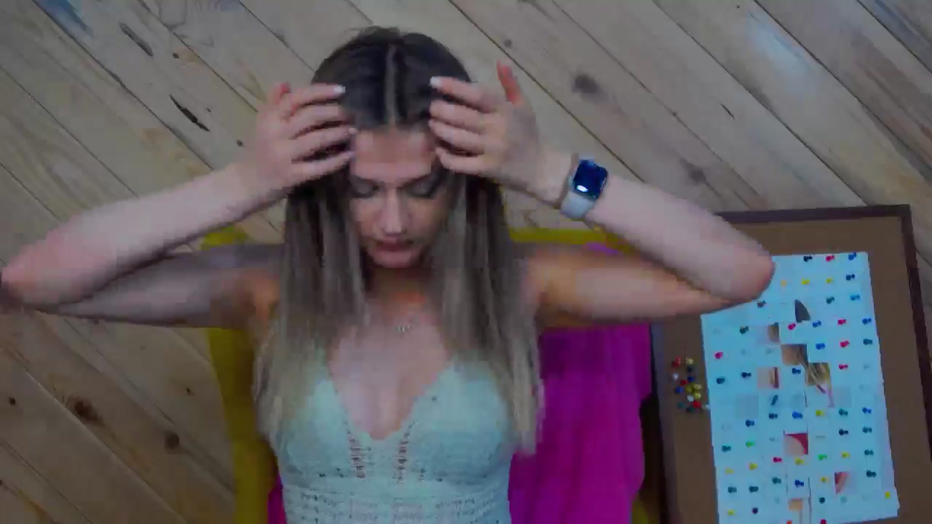 Gallery image thumbnail from LeslieKat's myfreecams stream on, 12/13/2024, 24:02 image 18 of 20