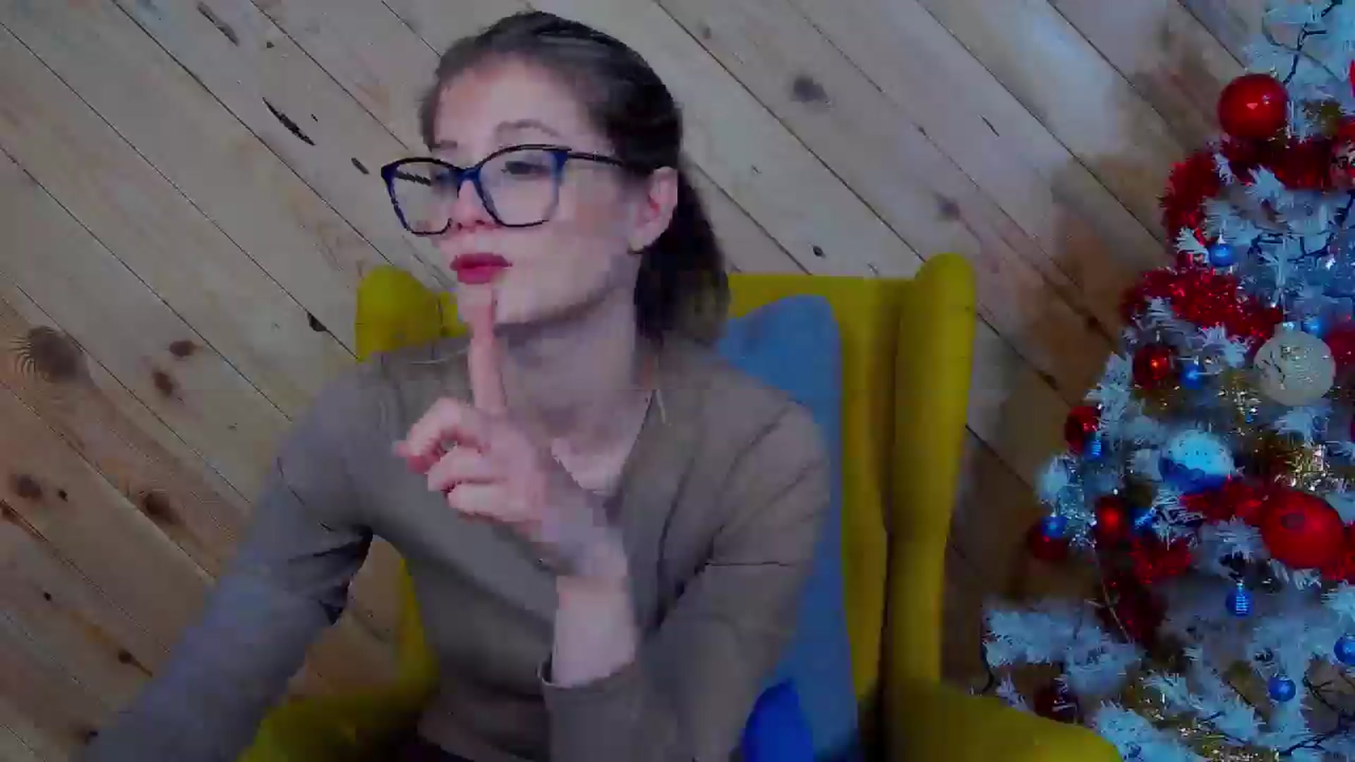 Gallery image thumbnail from LeslieKat's myfreecams stream on, 12/24/2024, 21:54 image 14 of 20