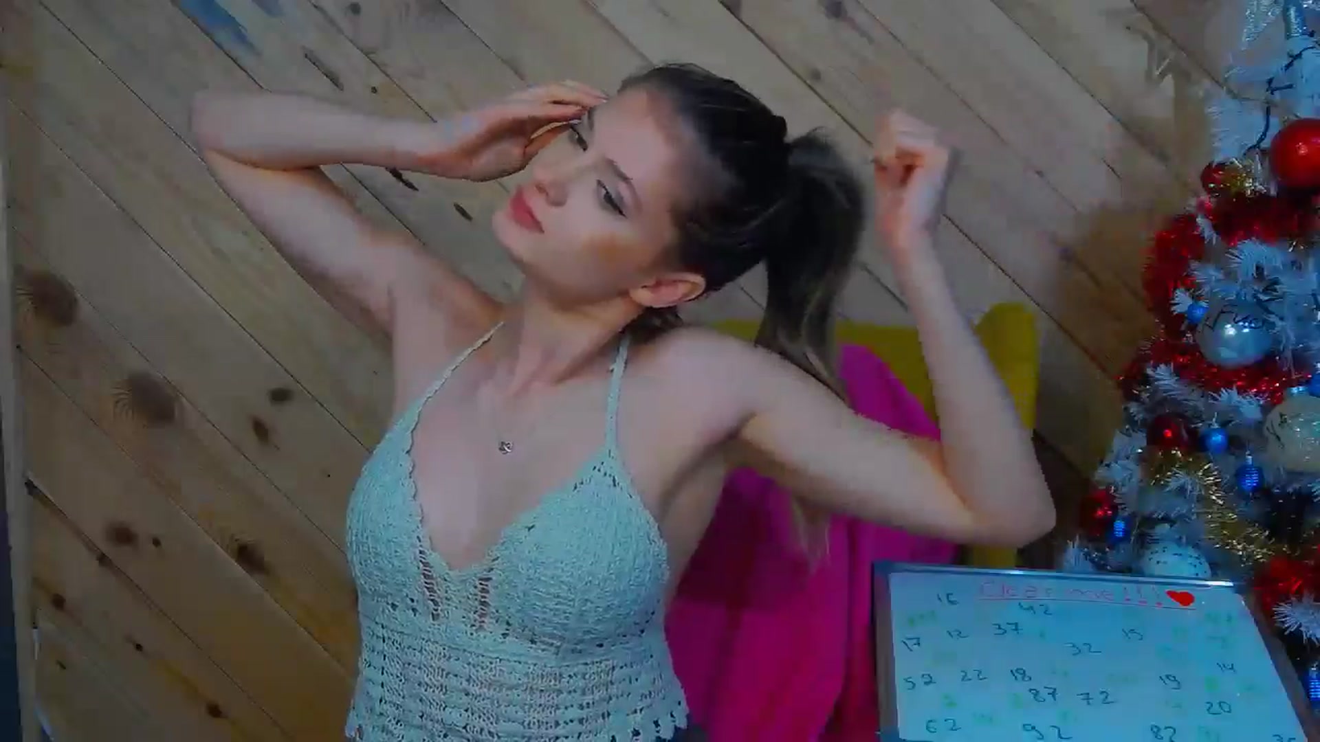 Gallery image thumbnail from LeslieKat's myfreecams stream on, 01/02/2025, 21:44 image 19 of 20