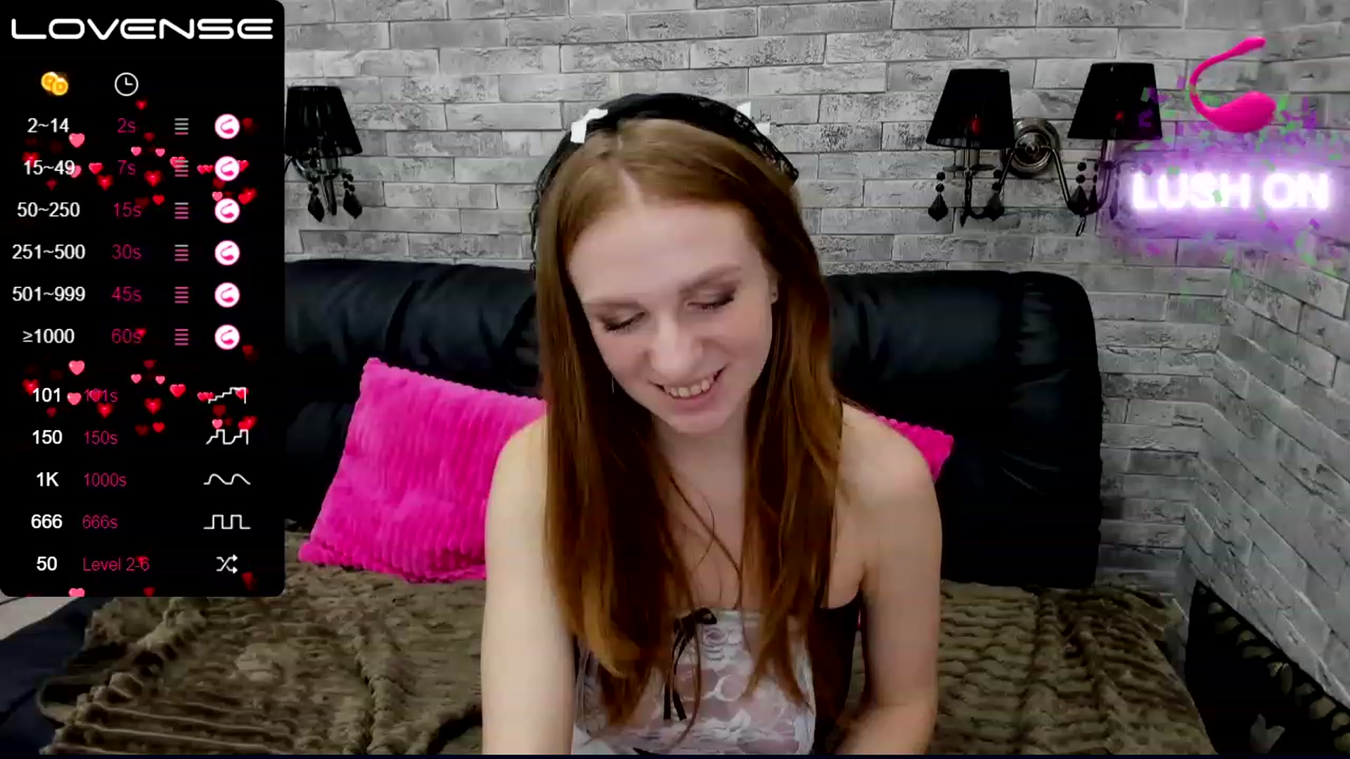 Gallery image thumbnail from LettiTheFox's myfreecams stream on, 12/01/2022, 16:59 image 4 of 20