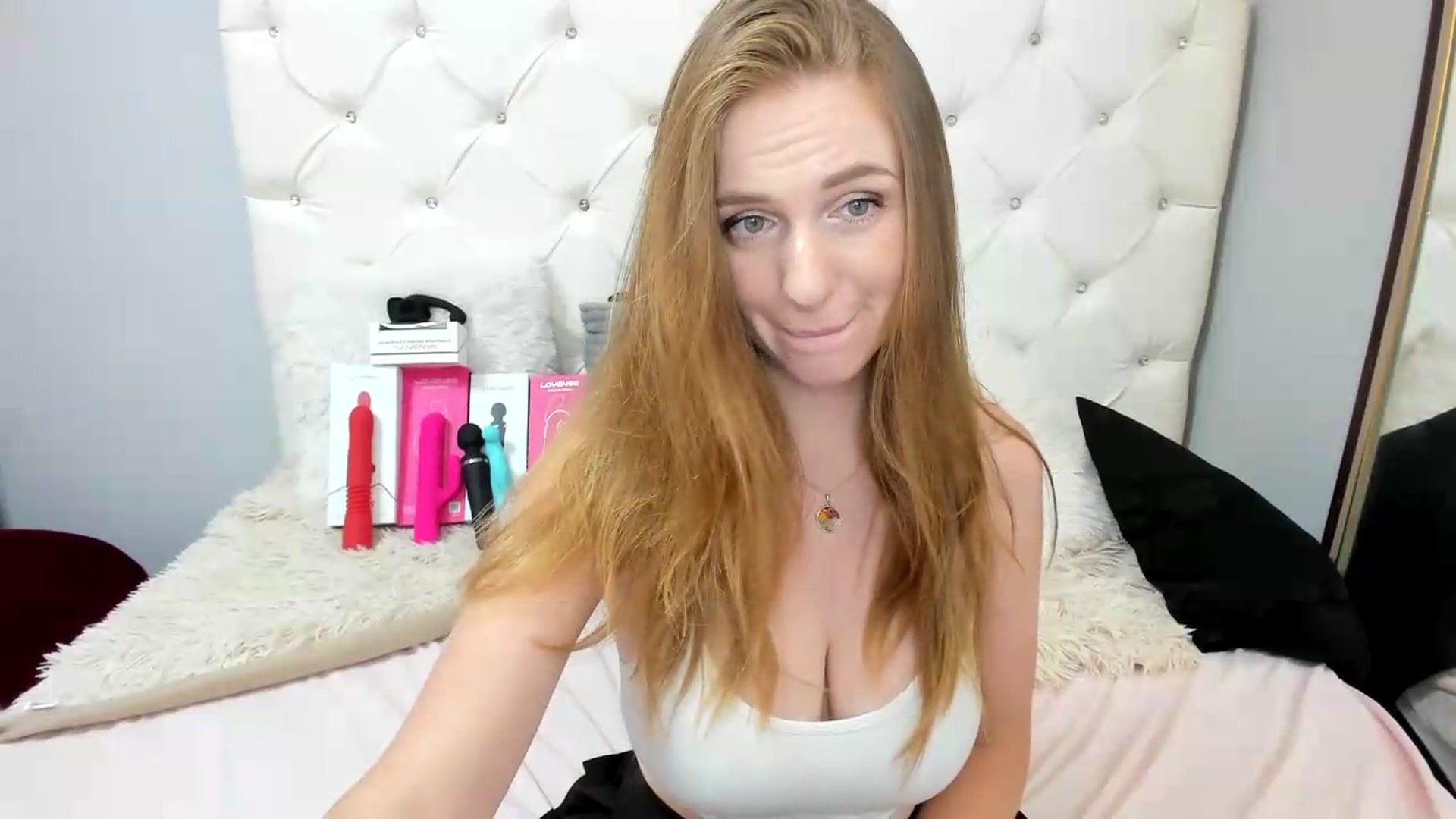 Gallery image thumbnail from Letti_TheFox's myfreecams stream on, 09/01/2026, 09:18 image 6 of 20