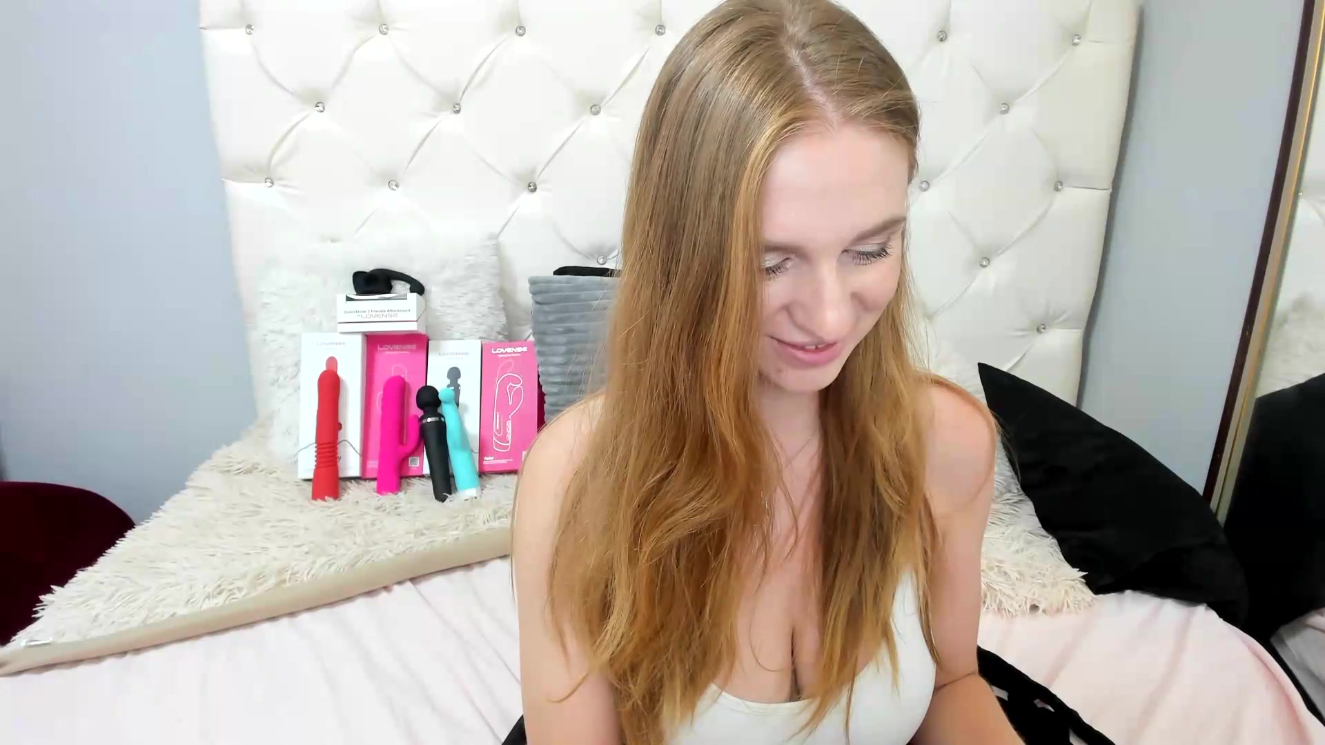 Gallery image thumbnail from Letti_TheFox's myfreecams stream on, 09/01/2026, 09:18 image 19 of 20