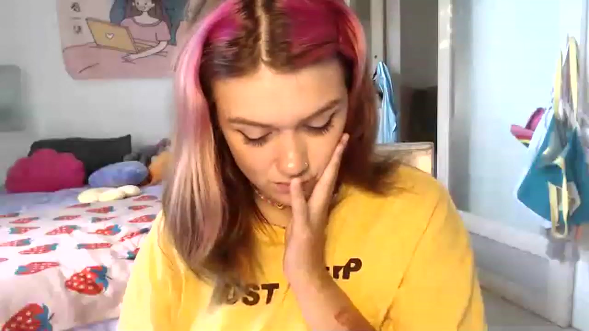 Gallery image thumbnail from Levanabanana's myfreecams stream on, 03/10/2023, 09:36 image 6 of 20