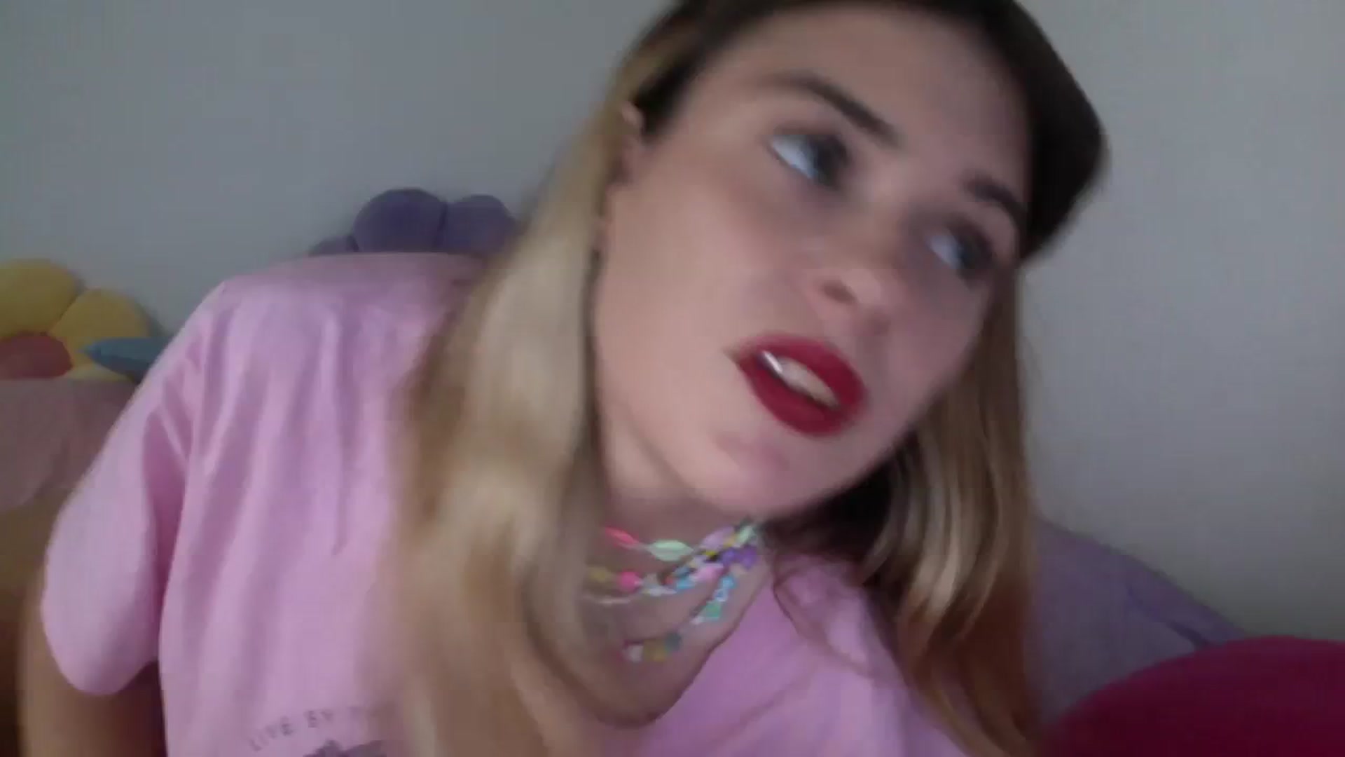 Gallery image thumbnail from Levanabanana's myfreecams stream on, 01/16/2024, 09:57 image 18 of 20