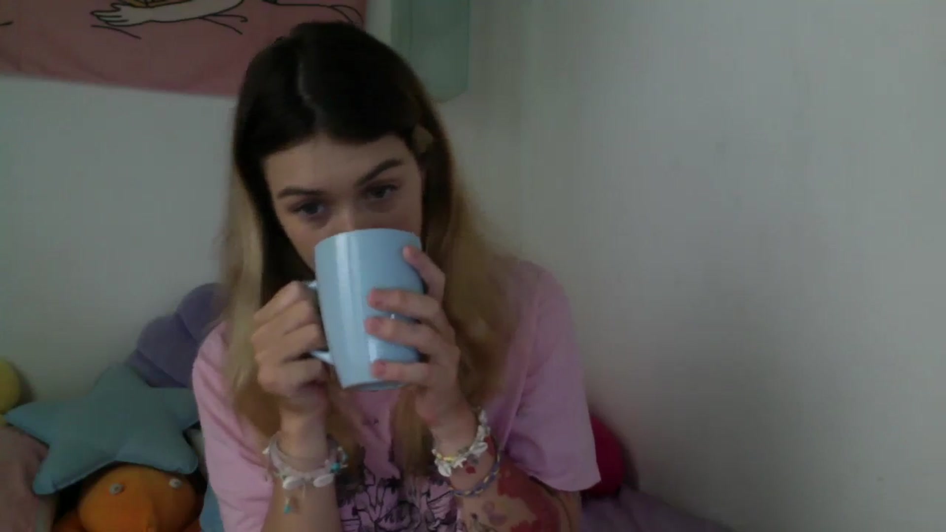 Gallery image thumbnail from Levanabanana's myfreecams stream on, 01/16/2024, 09:57 image 2 of 20