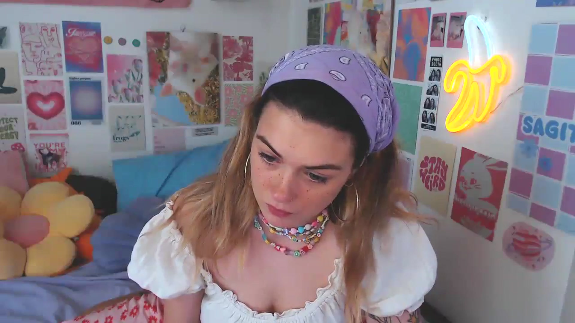 Gallery image thumbnail from Levanabanana's myfreecams stream on, 01/23/2024, 08:21 image 5 of 20