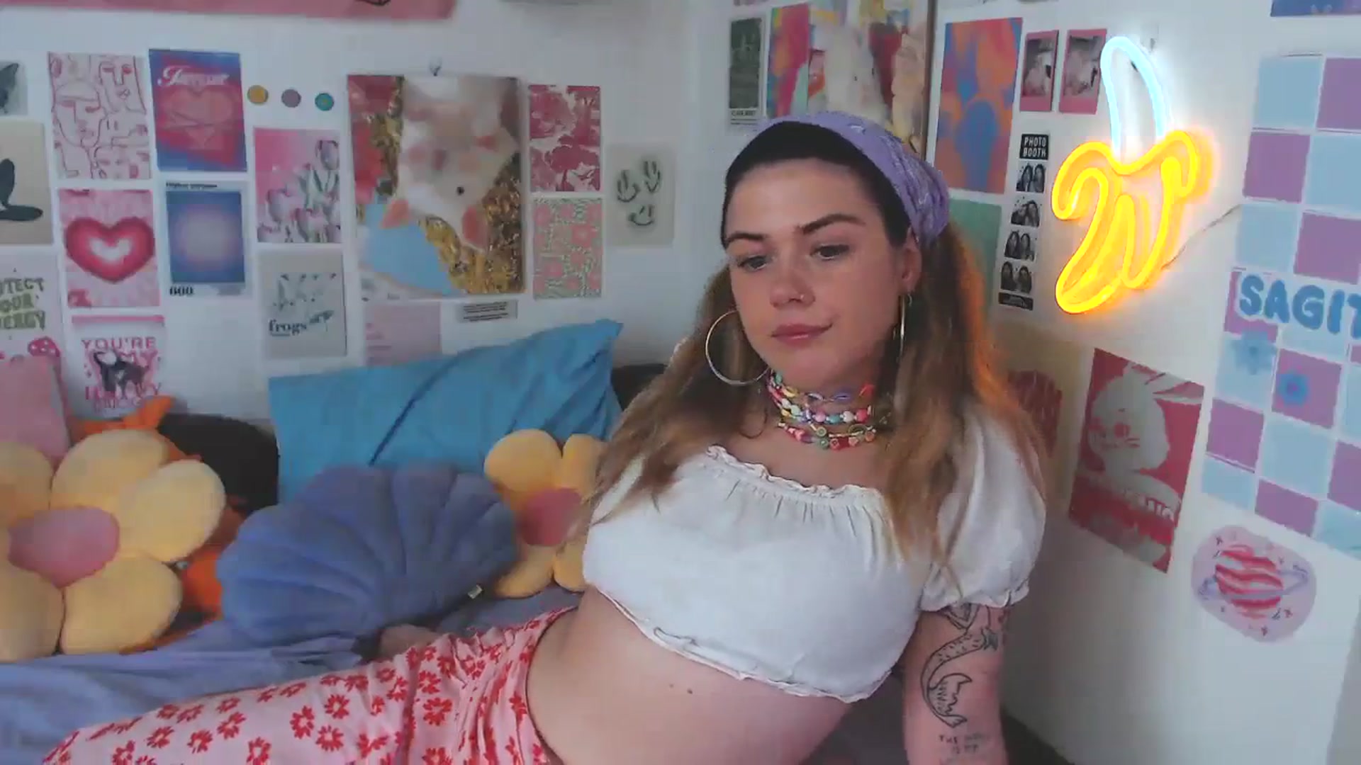 Gallery image thumbnail from Levanabanana's myfreecams stream on, 01/23/2024, 08:21 image 9 of 20