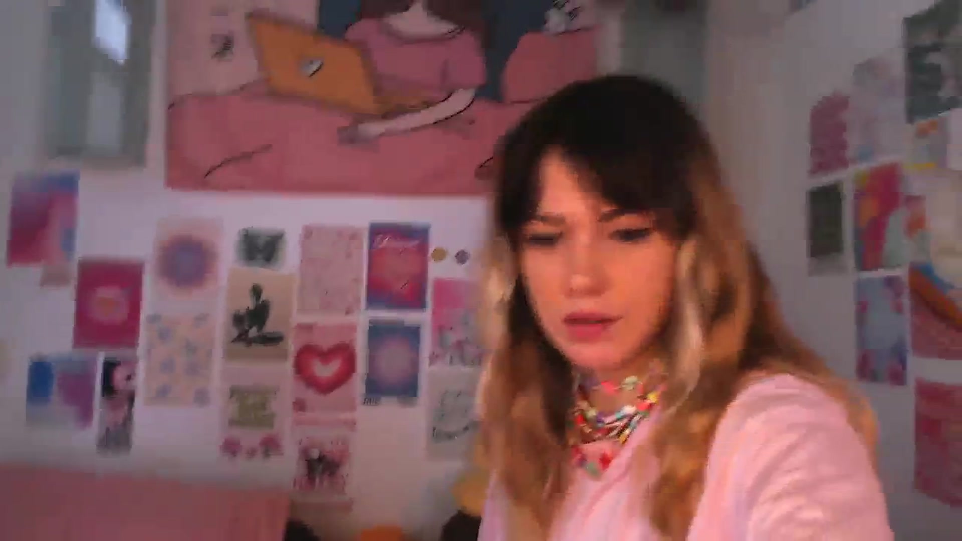 Gallery image thumbnail from Levanabanana's myfreecams stream on, 01/25/2024, 09:36 image 12 of 20
