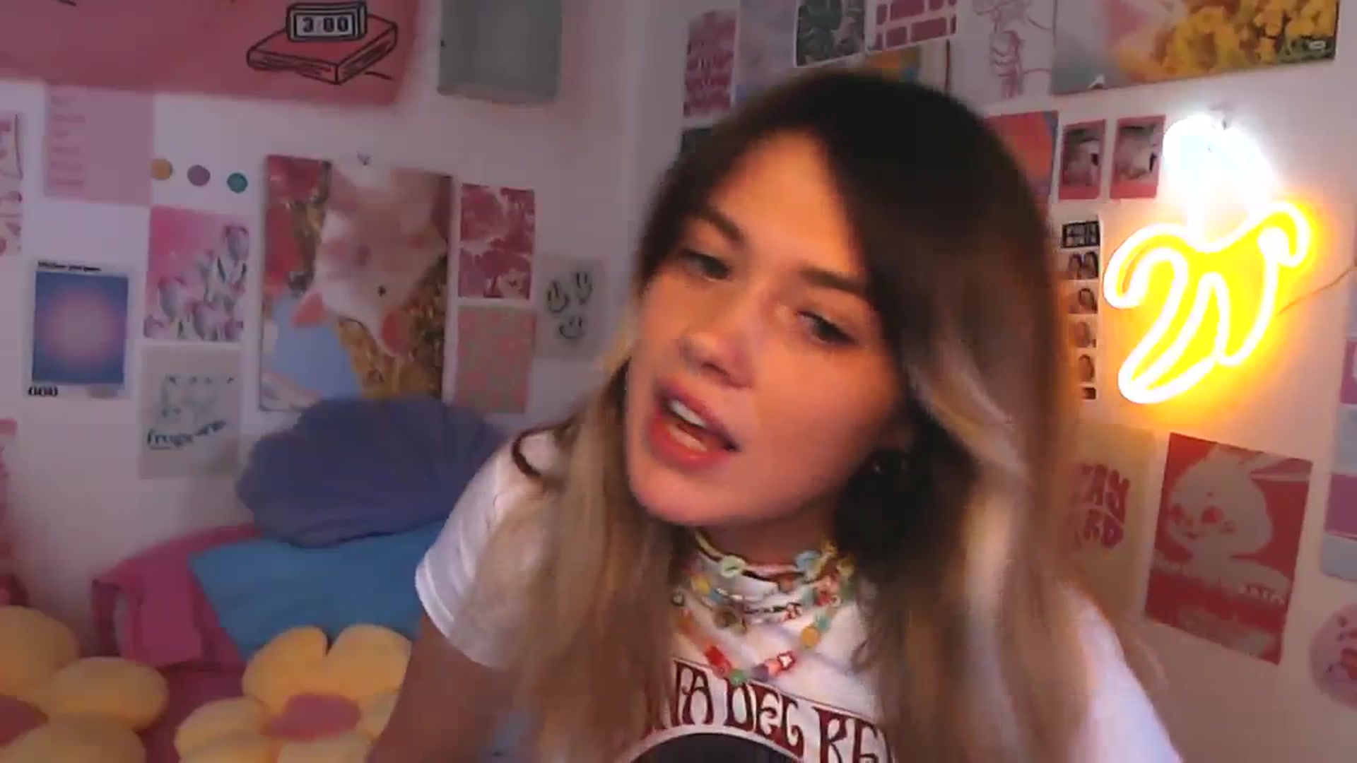 Gallery image thumbnail from Levanabanana's myfreecams stream on, 03/20/2024, 09:45 image 5 of 20