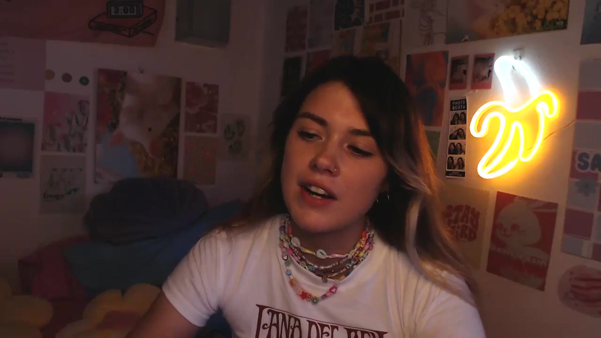 Gallery image thumbnail from Levanabanana's myfreecams stream on, 03/20/2024, 10:20 image 9 of 20