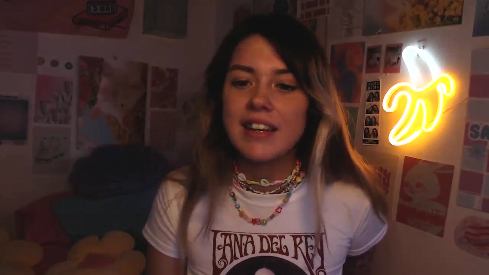 Gallery image thumbnail from Levanabanana's myfreecams stream on, 03/20/2024, 10:20 image 11 of 20