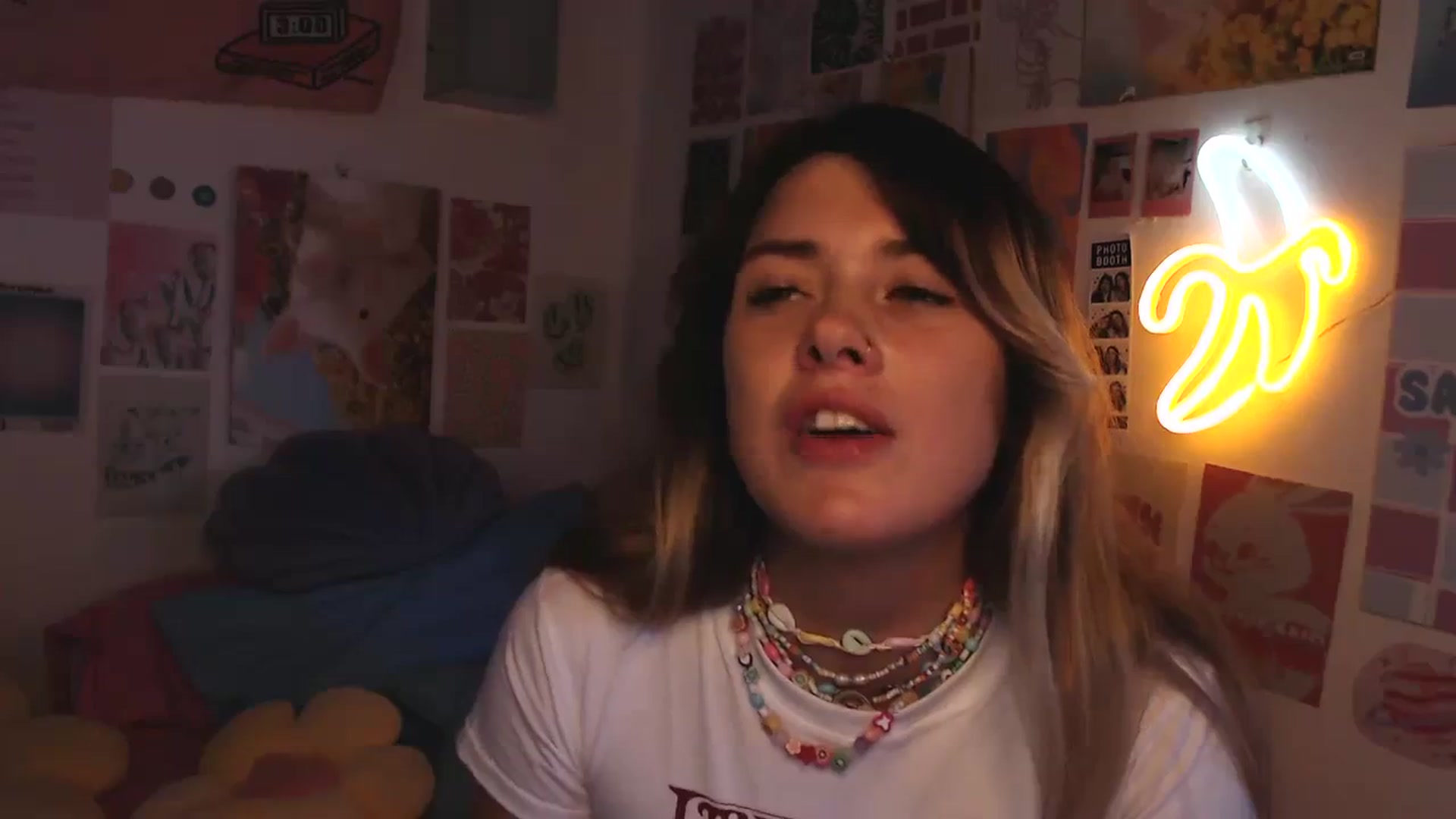 Gallery image thumbnail from Levanabanana's myfreecams stream on, 03/20/2024, 10:20 image 4 of 20