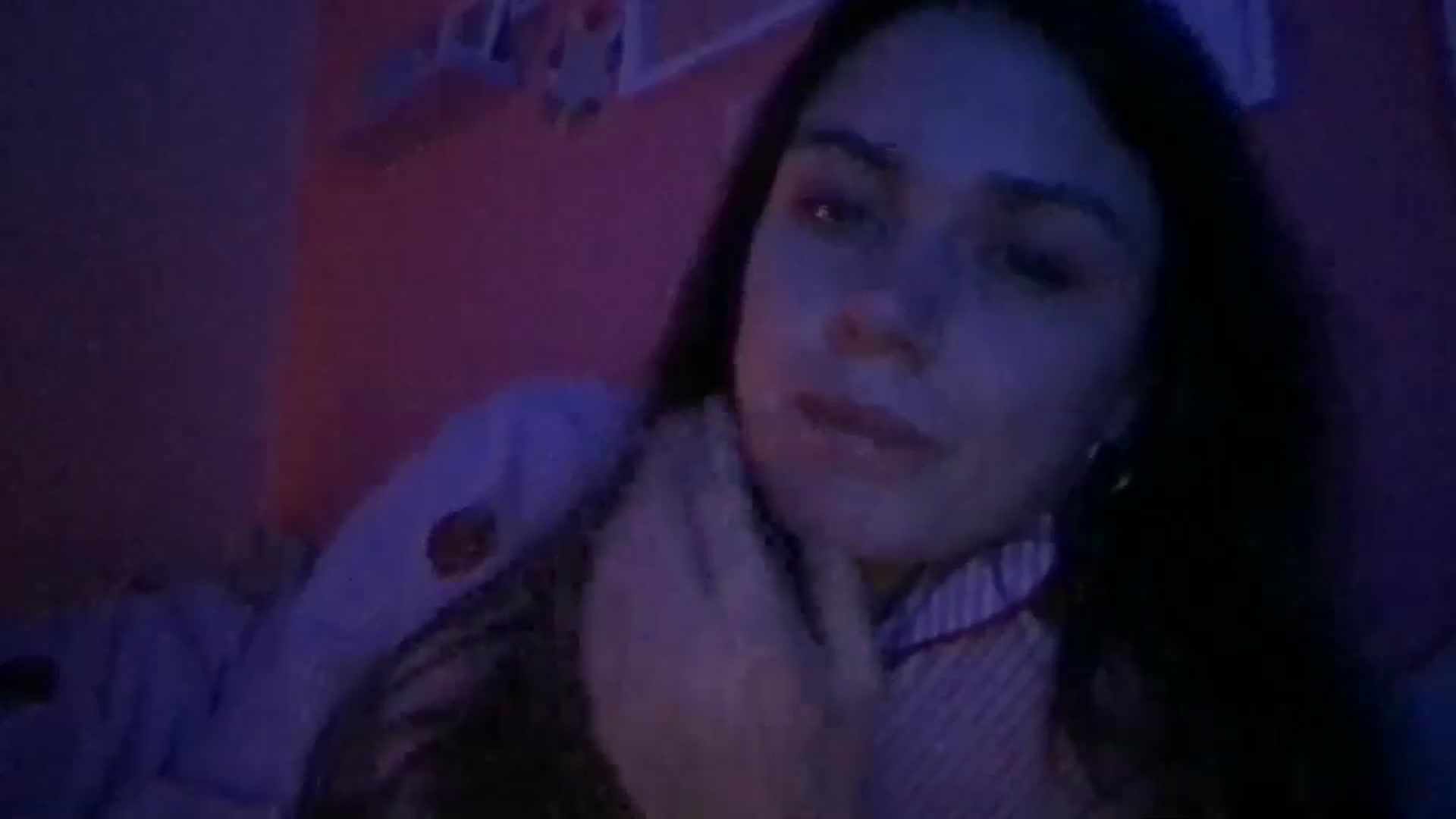 Gallery image thumbnail from Levanabanana's myfreecams stream on, 04/14/2026, 02:00 image 12 of 20
