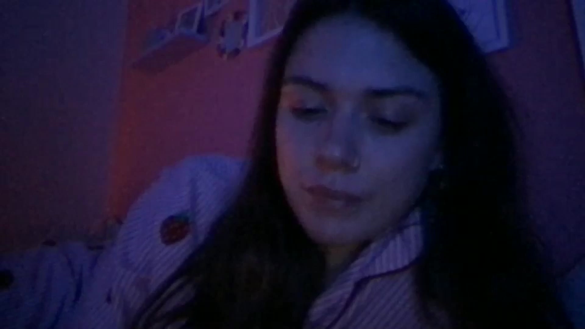 Gallery image thumbnail from Levanabanana's myfreecams stream on, 04/14/2026, 02:00 image 13 of 20
