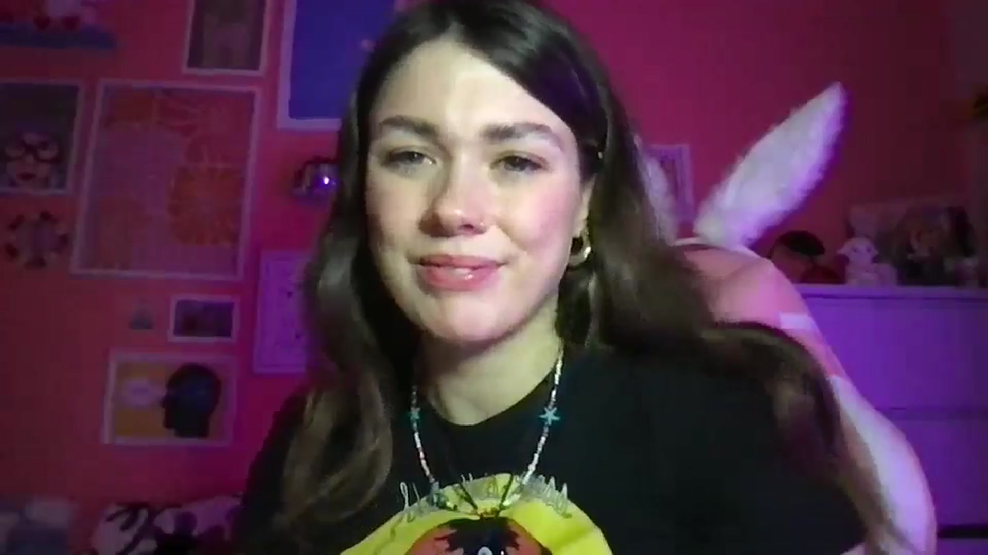 Gallery image thumbnail from Levanabanana's myfreecams stream on, 04/14/2026, 19:38 image 10 of 20
