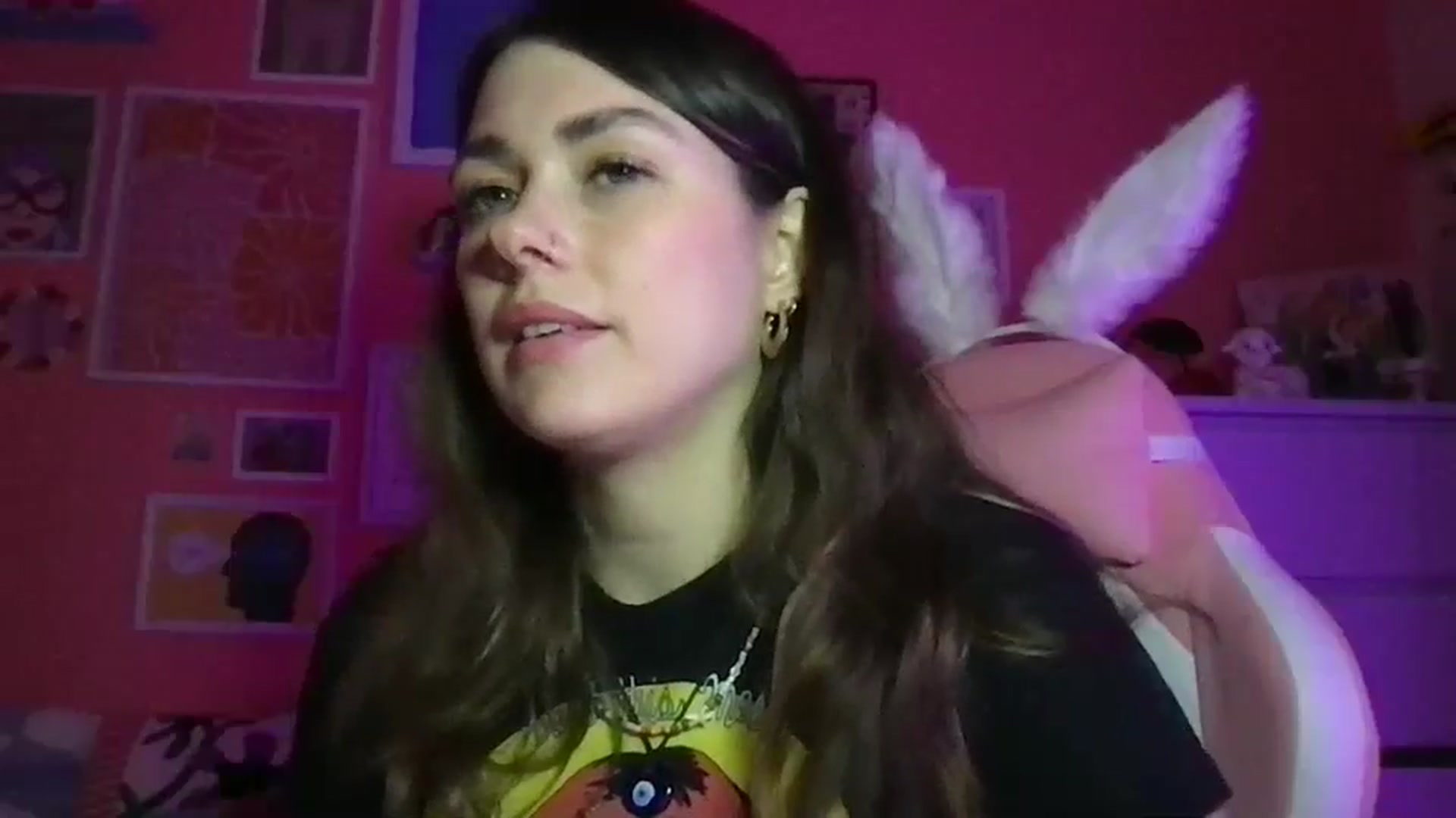 Gallery image thumbnail from Levanabanana's myfreecams stream on, 04/14/2026, 19:38 image 7 of 20