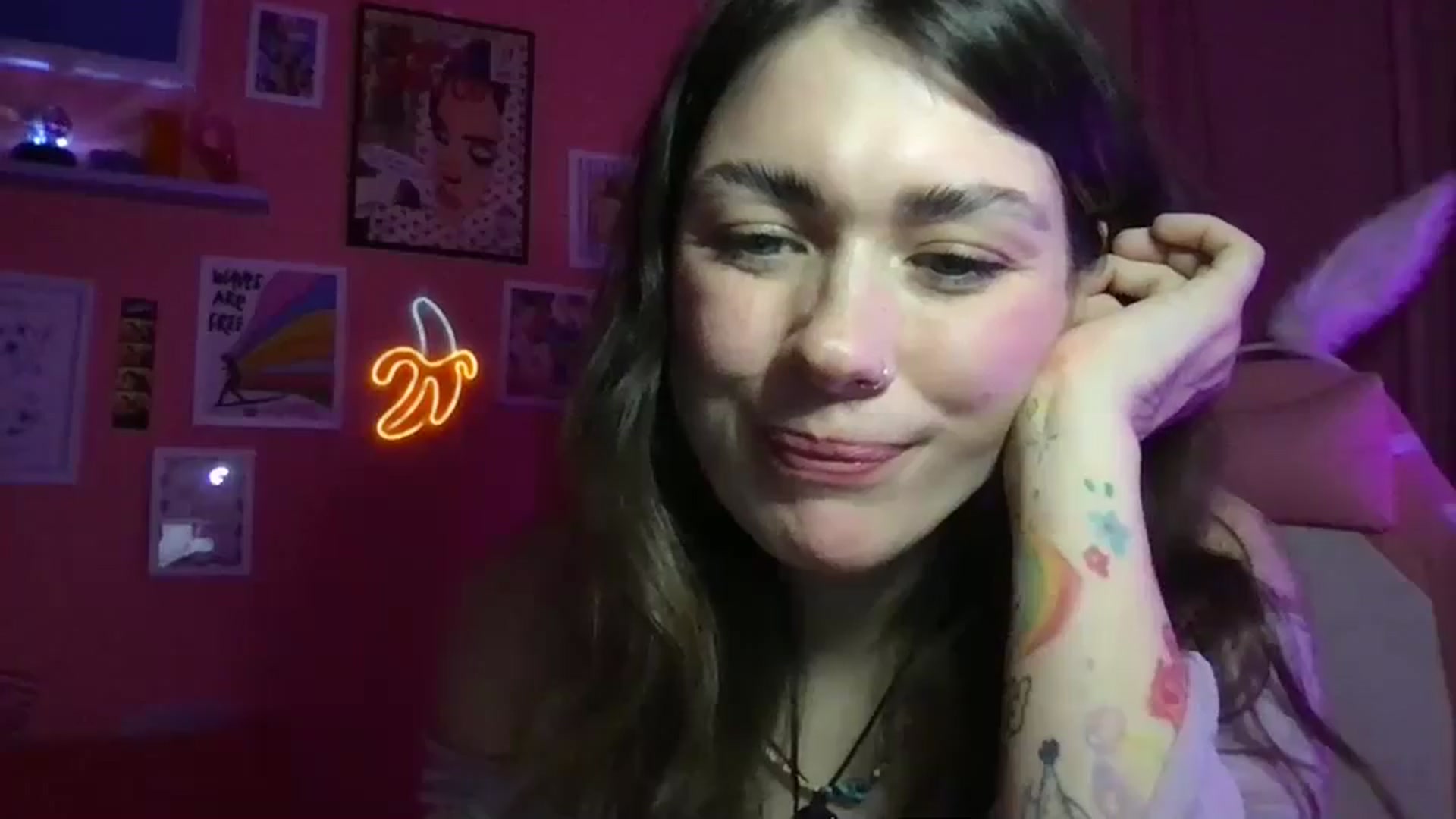Gallery image thumbnail from Levanabanana's myfreecams stream on, 04/14/2026, 20:54 image 5 of 20