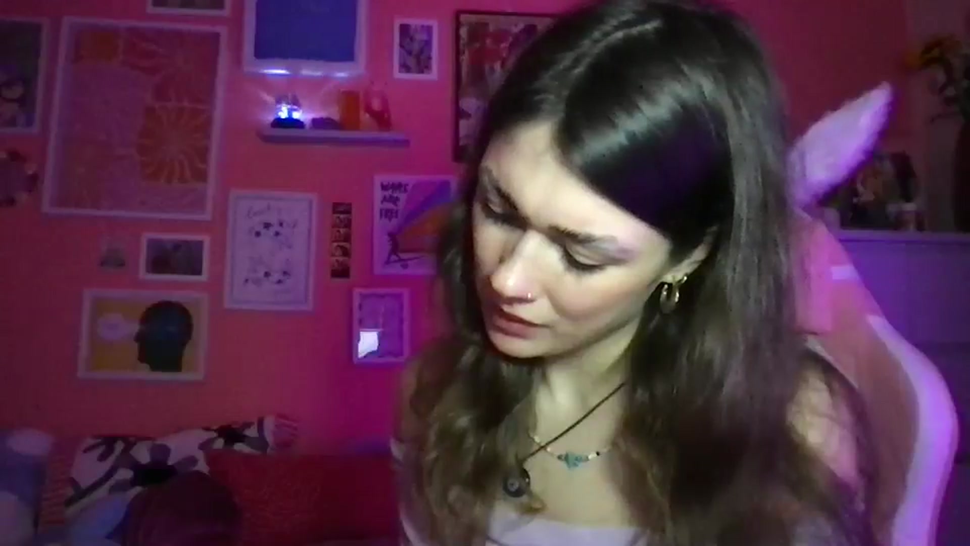 Gallery image thumbnail from Levanabanana's myfreecams stream on, 04/14/2026, 20:54 image 19 of 20