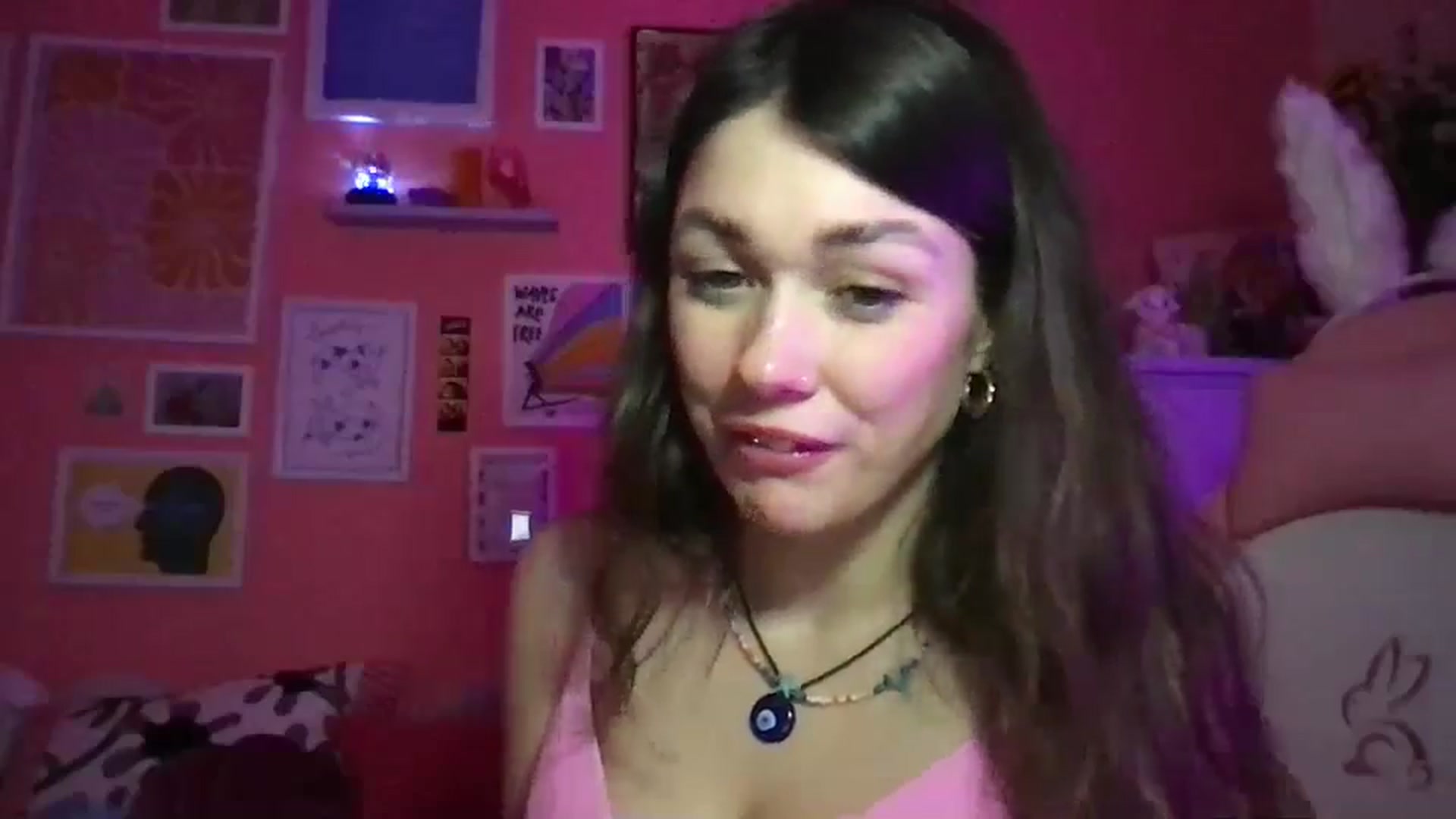 Gallery image thumbnail from Levanabanana's myfreecams stream on, 04/14/2026, 23:26 image 12 of 20